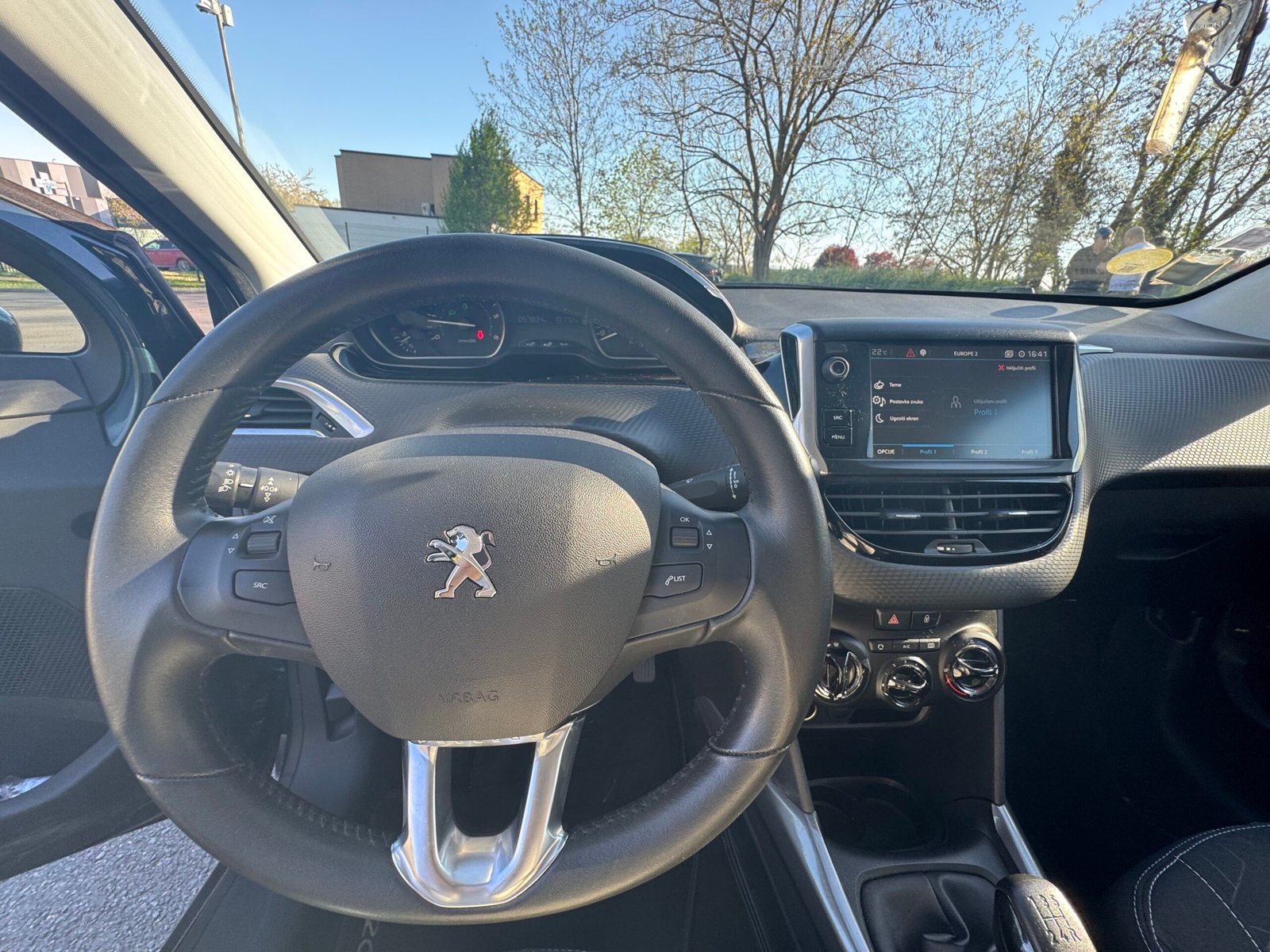 Peugeot 2008 5HB 1.5 BlueHDi S&S 102CH « ALLURE »