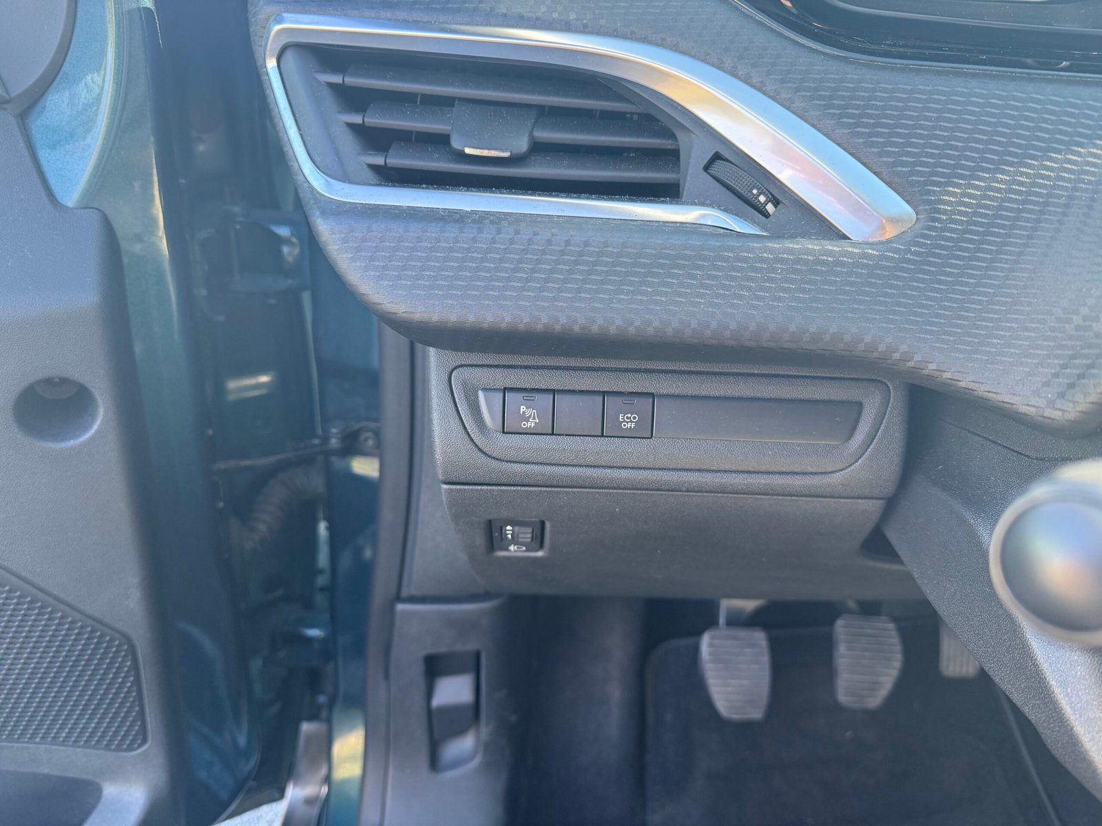 Peugeot 2008 5HB 1.5 BlueHDi S&S 102CH « ALLURE »