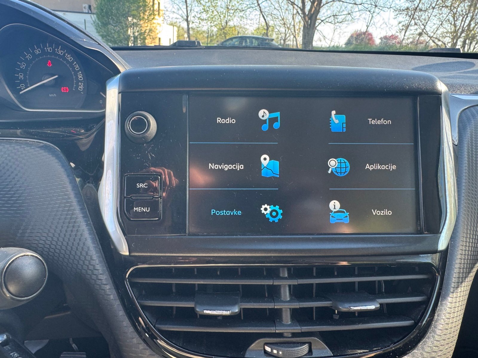 Peugeot 2008 5HB 1.5 BlueHDi S&S 102CH « ALLURE »