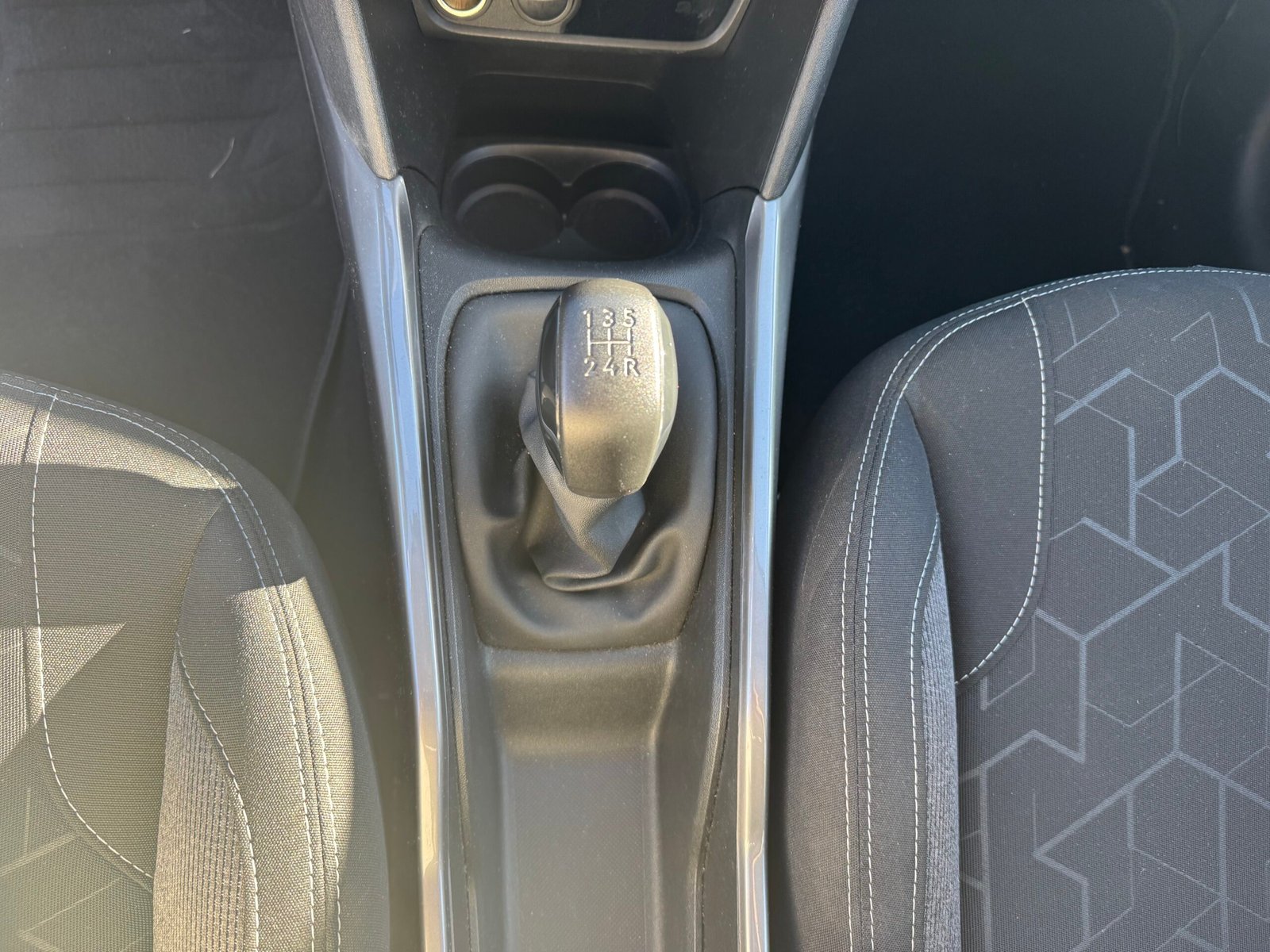 Peugeot 2008 5HB 1.5 BlueHDi S&S 102CH « ALLURE »