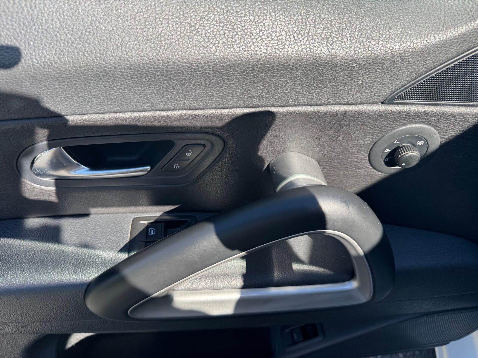 VOLKSWAGEN Scirocco II 2.0 TFSI DSG6 200CH « CARAT »