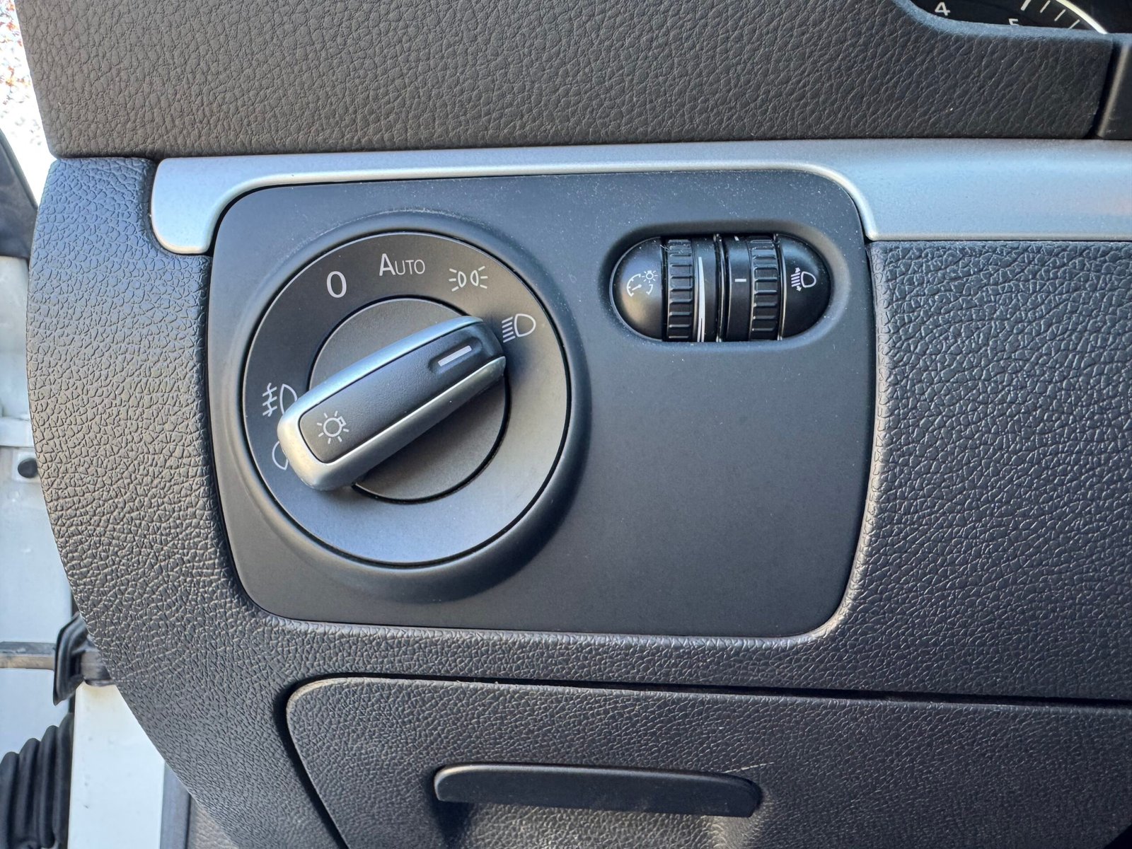 VOLKSWAGEN Scirocco II 2.0 TFSI DSG6 200CH « CARAT »