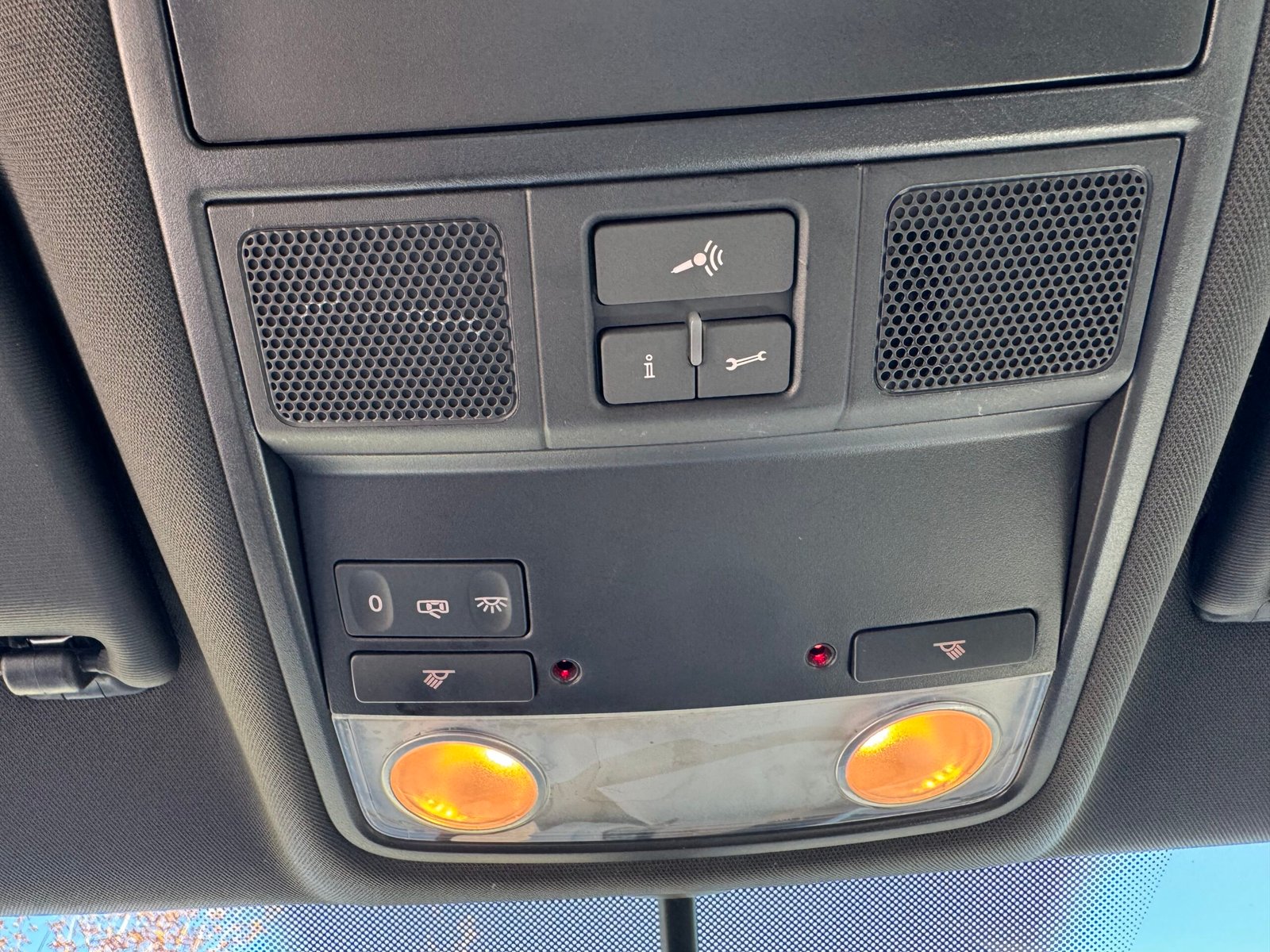 VOLKSWAGEN Scirocco II 2.0 TFSI DSG6 200CH « CARAT »