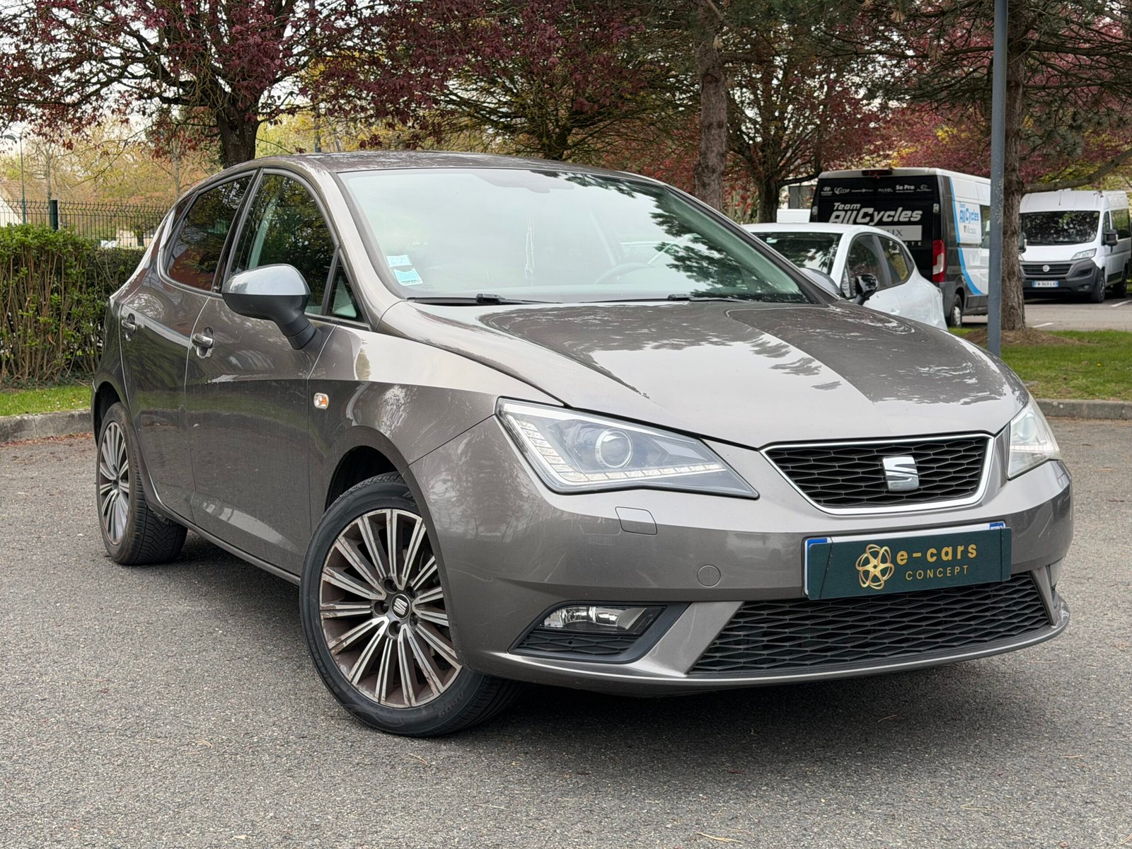 SEAT Ibiza IV Phase 3 5 Portes 1.2 TSI 16V 90 cv Connect