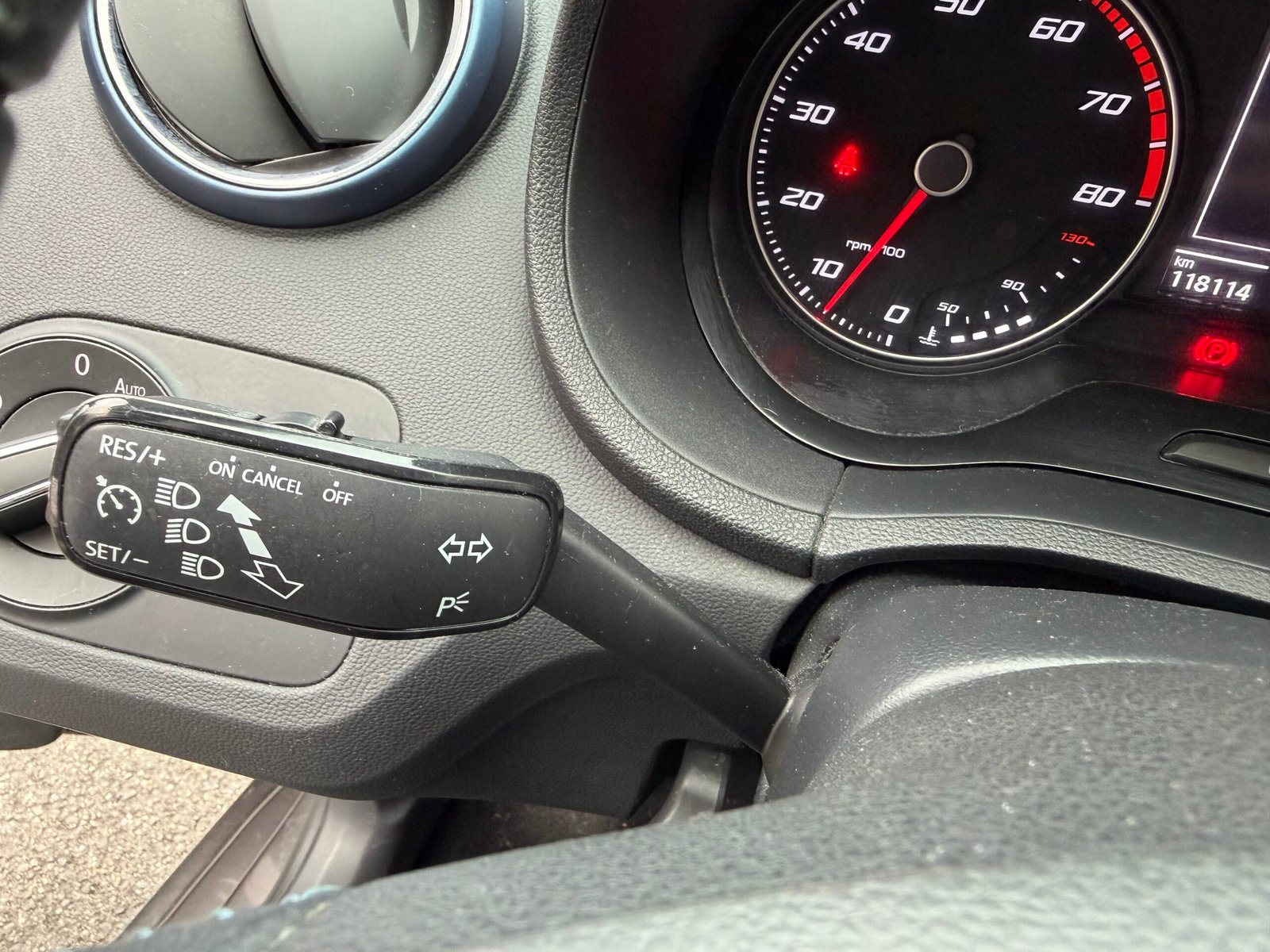 SEAT Ibiza IV Phase 3 5 Portes 1.2 TSI 16V 90 cv Connect