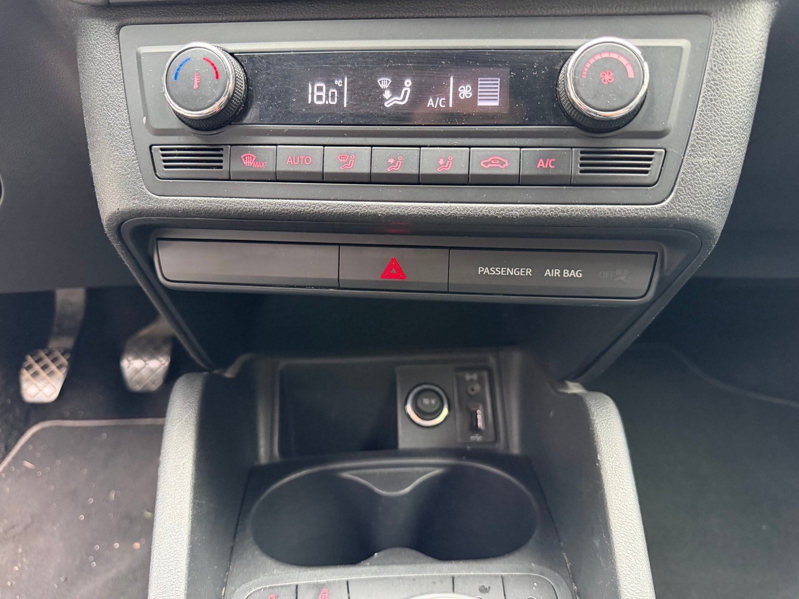 SEAT Ibiza IV Phase 3 5 Portes 1.2 TSI 16V 90 cv Connect