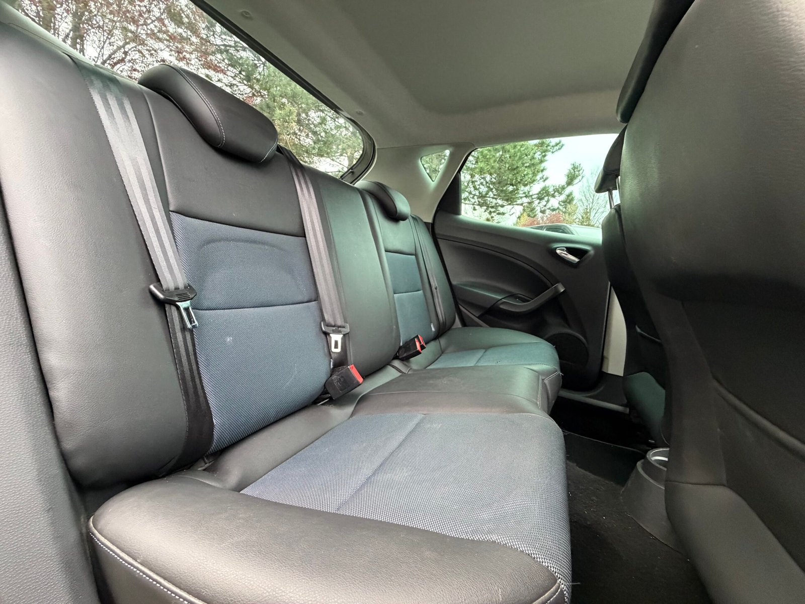 SEAT Ibiza IV Phase 3 5 Portes 1.2 TSI 16V 90 cv Connect