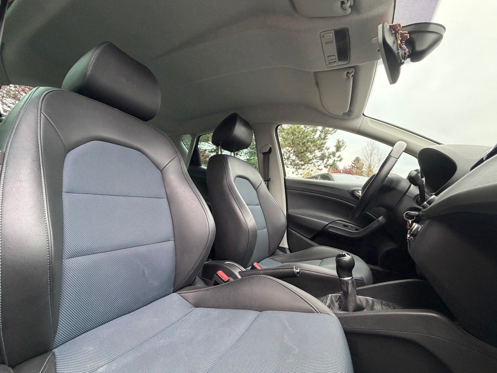 SEAT Ibiza IV Phase 3 5 Portes 1.2 TSI 16V 90 cv Connect