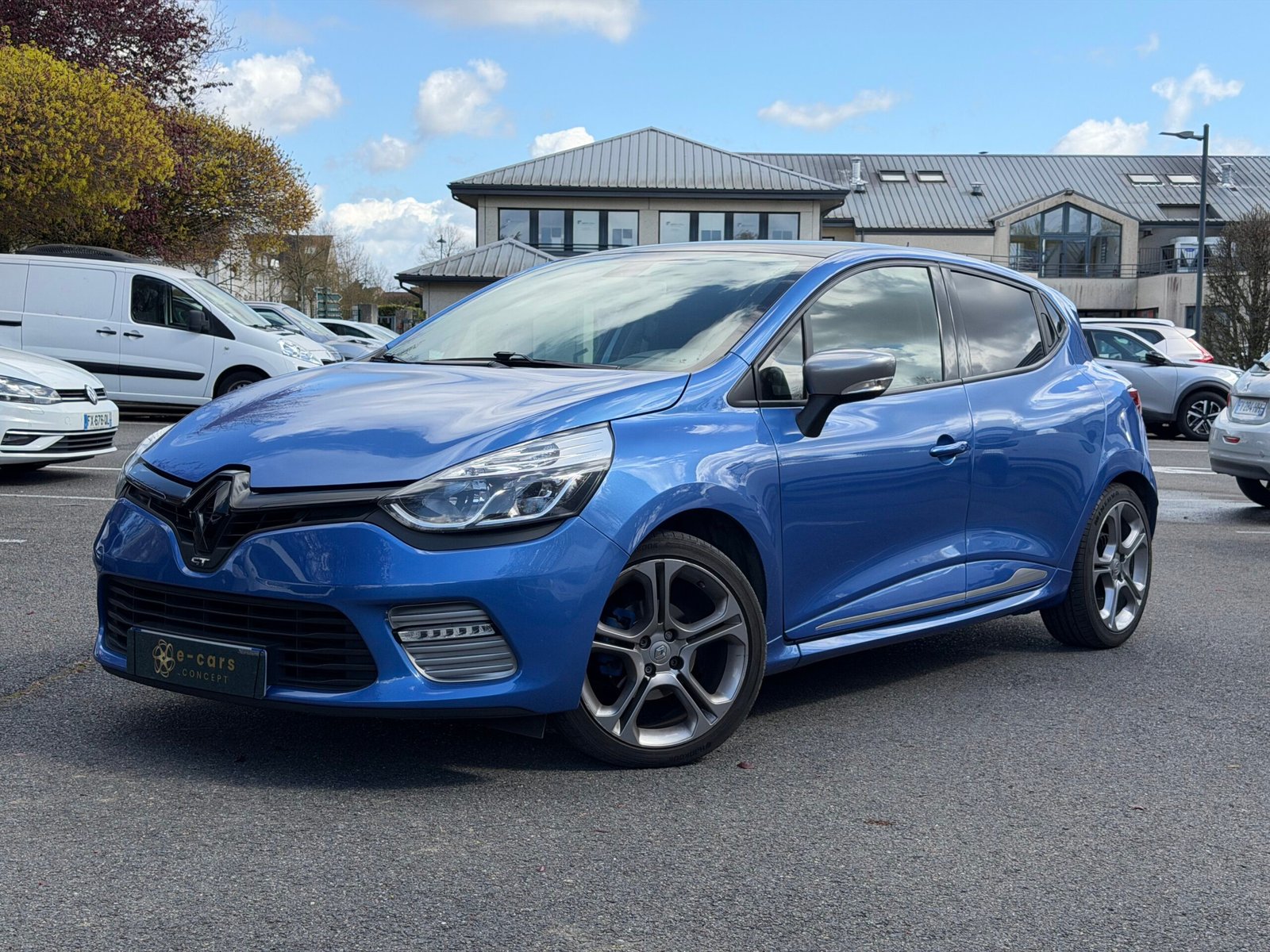 RENAULT Clio IV 5 Portes 1.2 TCe 16V EDC6 120 cv Boîte auto GT
