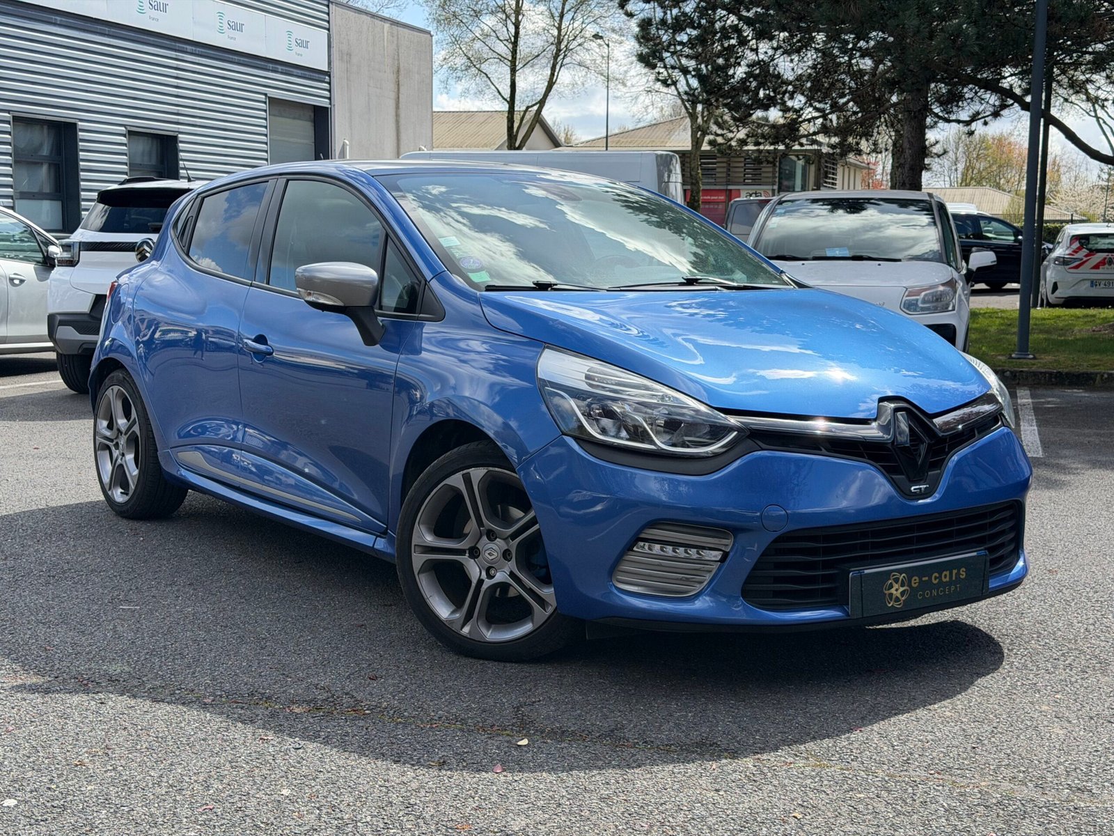 RENAULT Clio IV 5 Portes 1.2 TCe 16V EDC6 120 cv Boîte auto GT