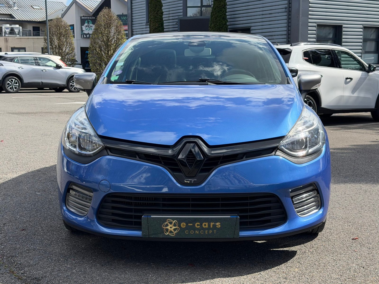 RENAULT Clio IV 5 Portes 1.2 TCe 16V EDC6 120 cv Boîte auto GT