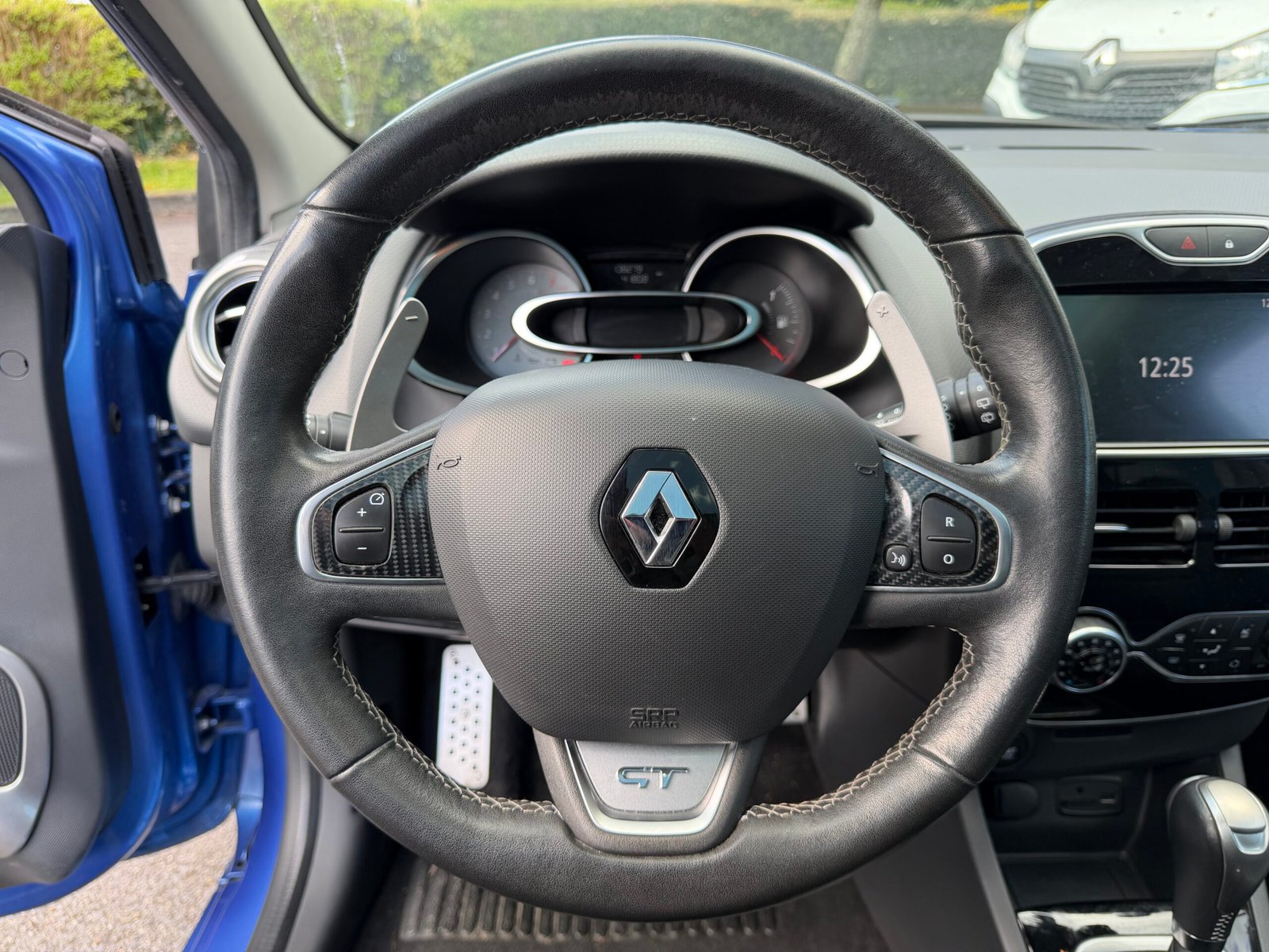 RENAULT Clio IV 5 Portes 1.2 TCe 16V EDC6 120 cv Boîte auto GT