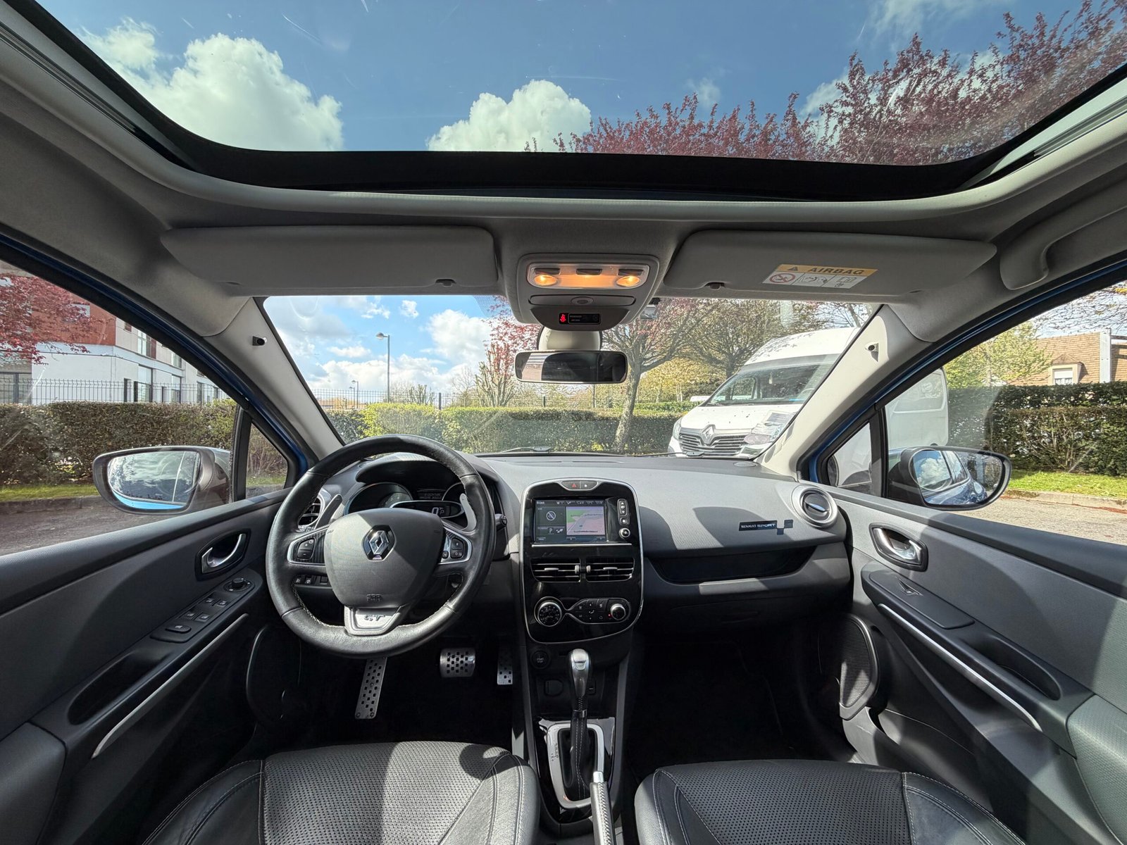 RENAULT Clio IV 5 Portes 1.2 TCe 16V EDC6 120 cv Boîte auto GT