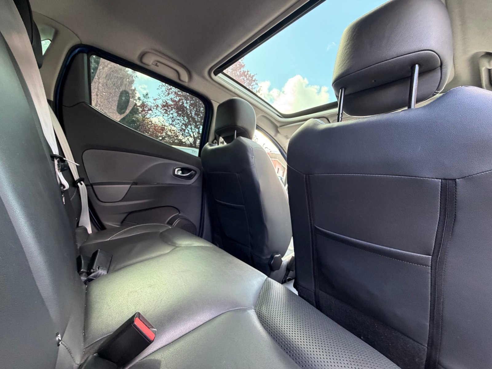 RENAULT Clio IV 5 Portes 1.2 TCe 16V EDC6 120 cv Boîte auto GT