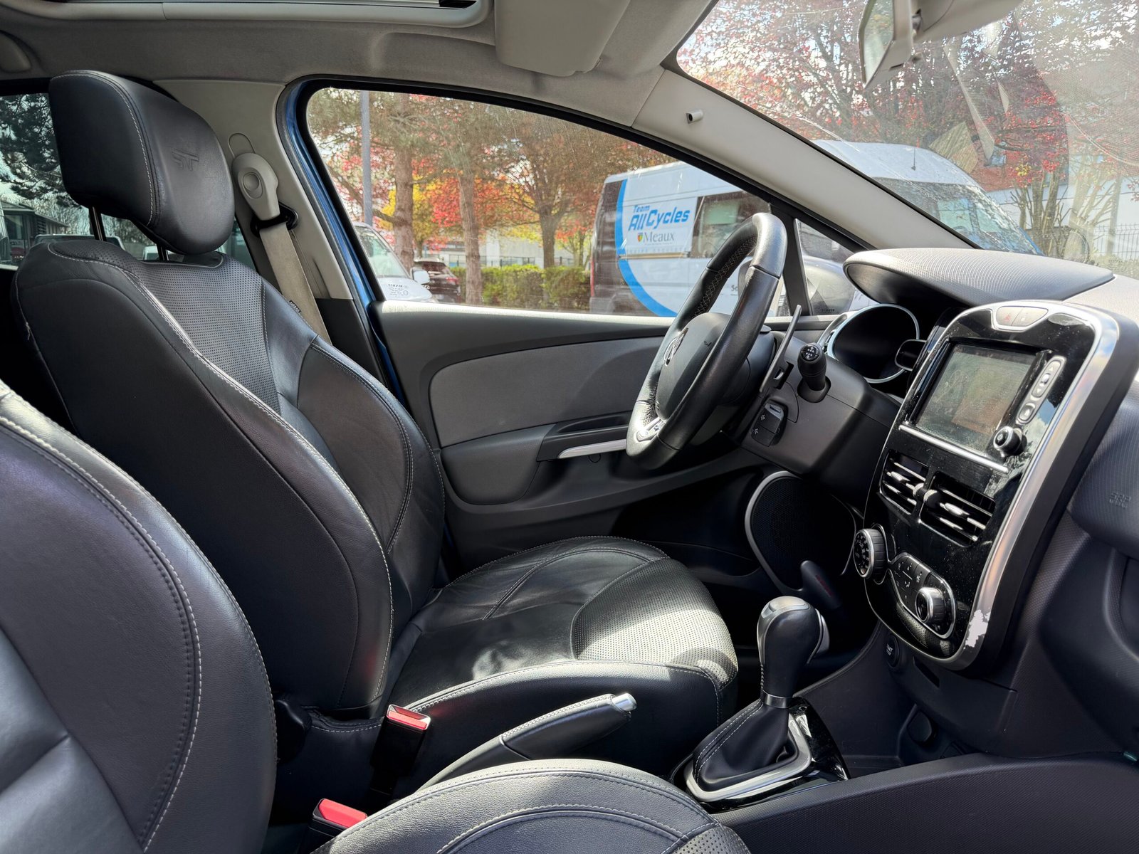 RENAULT Clio IV 5 Portes 1.2 TCe 16V EDC6 120 cv Boîte auto GT