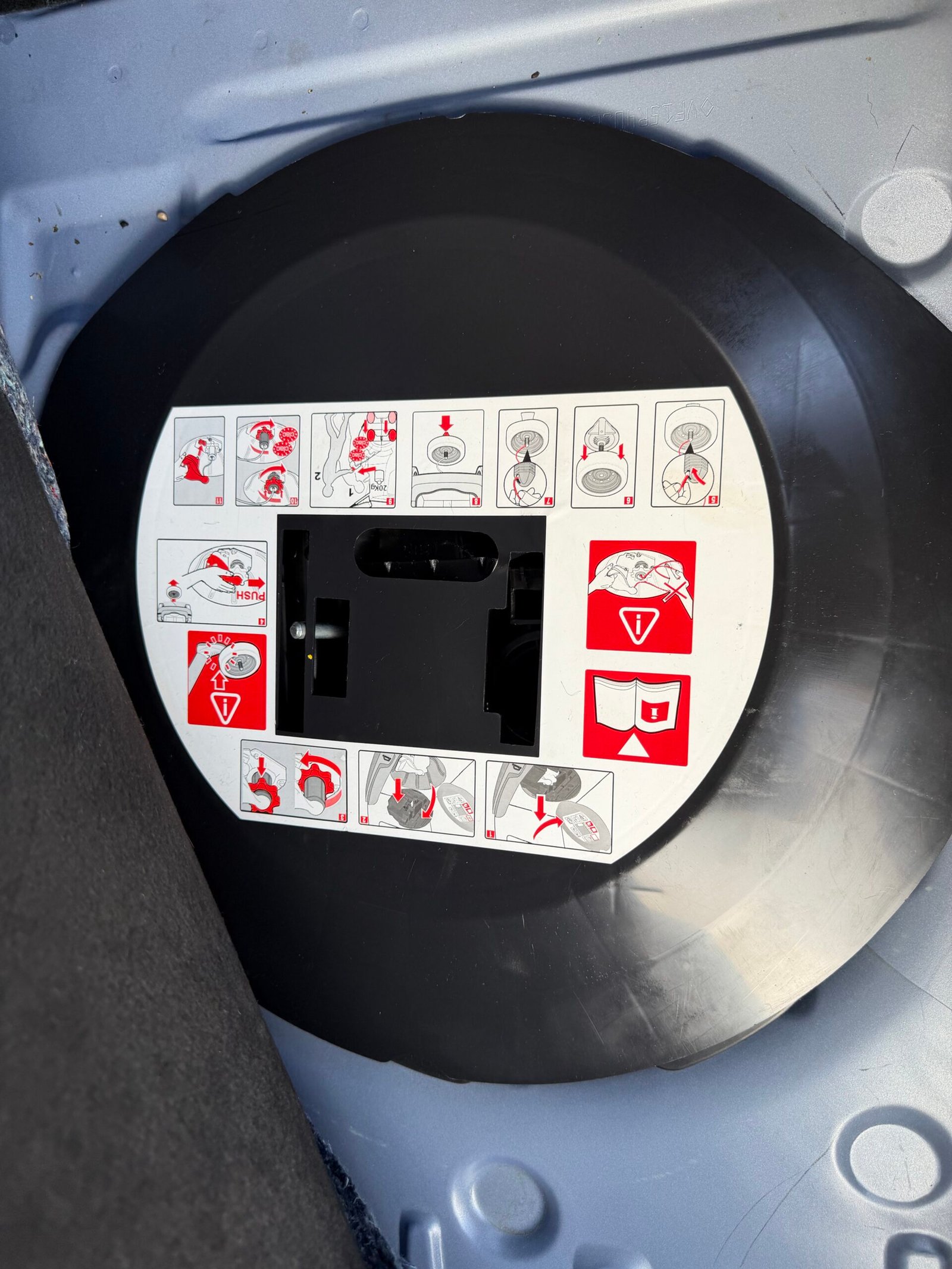 RENAULT Clio IV 5 Portes 1.2 TCe 16V EDC6 120 cv Boîte auto GT