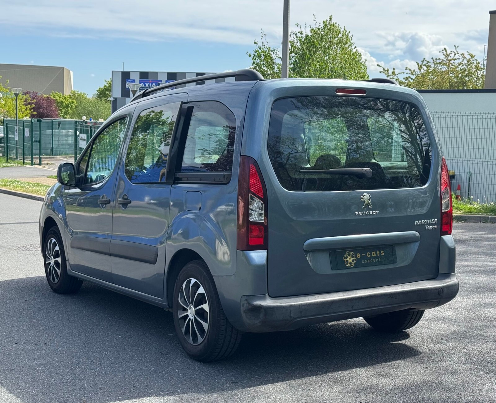 PEUGEOT Partner Tepee 1.6 HDi FAP 92ch