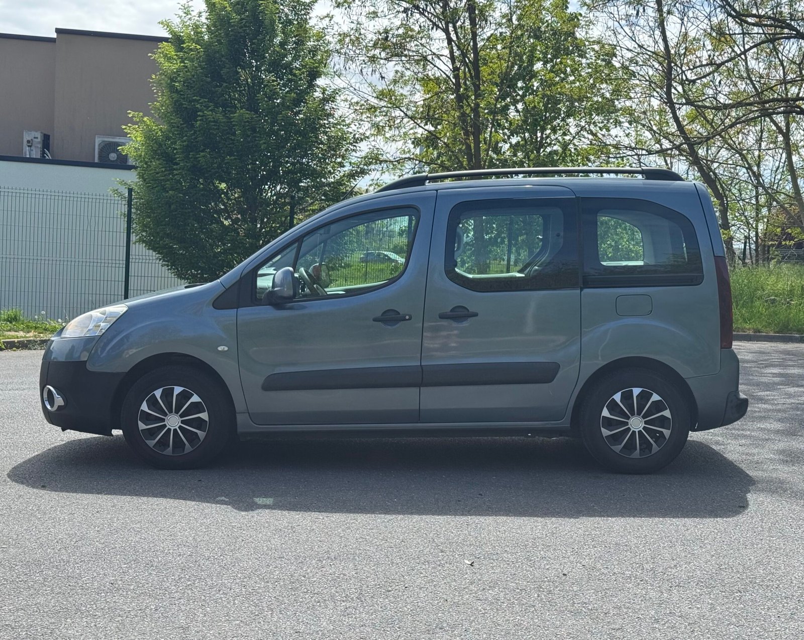 PEUGEOT Partner Tepee 1.6 HDi FAP 92ch