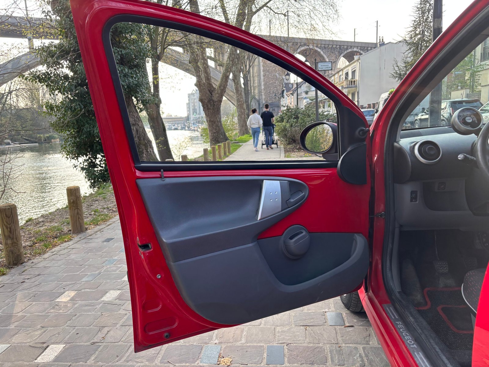 PEUGEOT 107 1.0 68ch “Sportium”