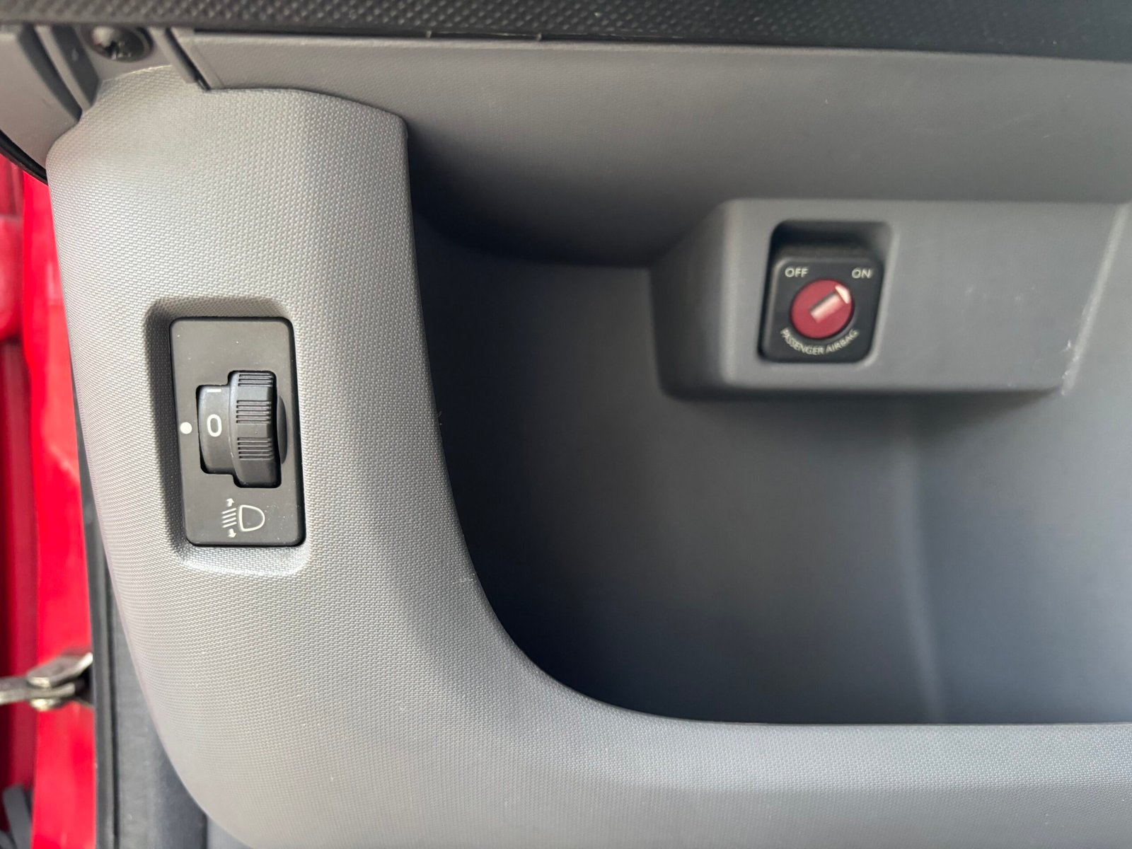 PEUGEOT 107 1.0 68ch “Sportium”