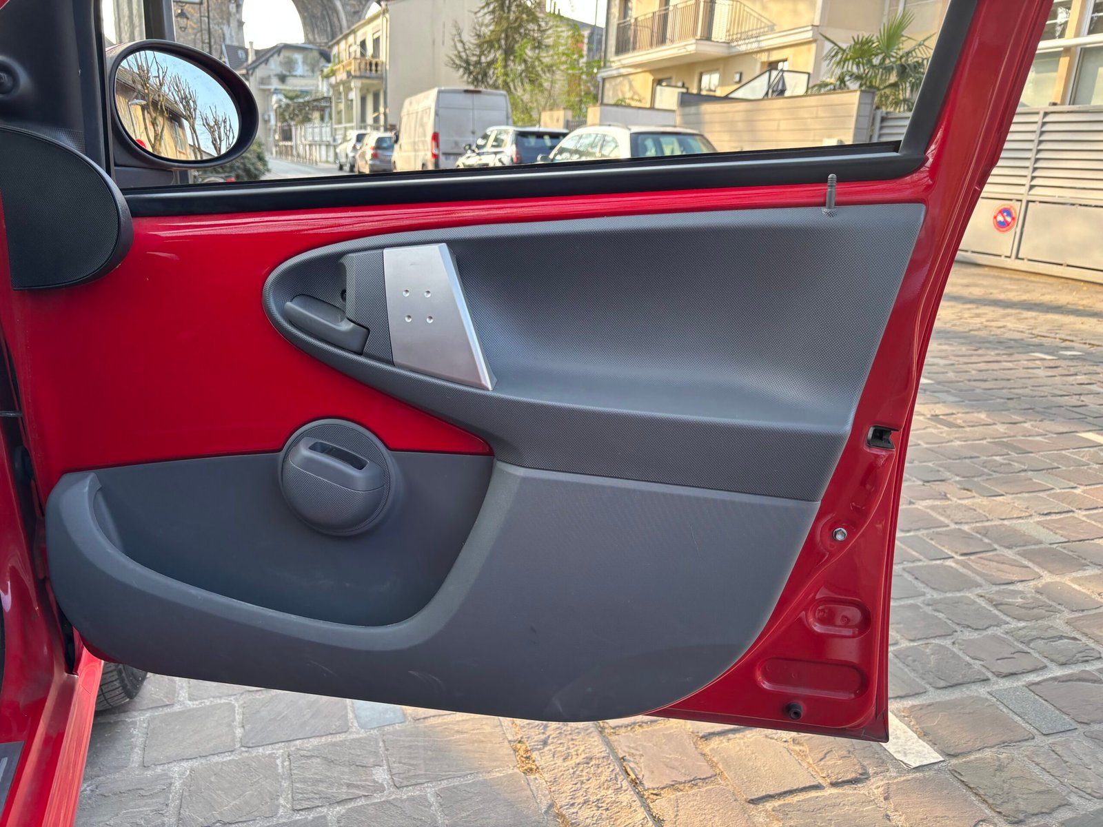 PEUGEOT 107 1.0 68ch “Sportium”