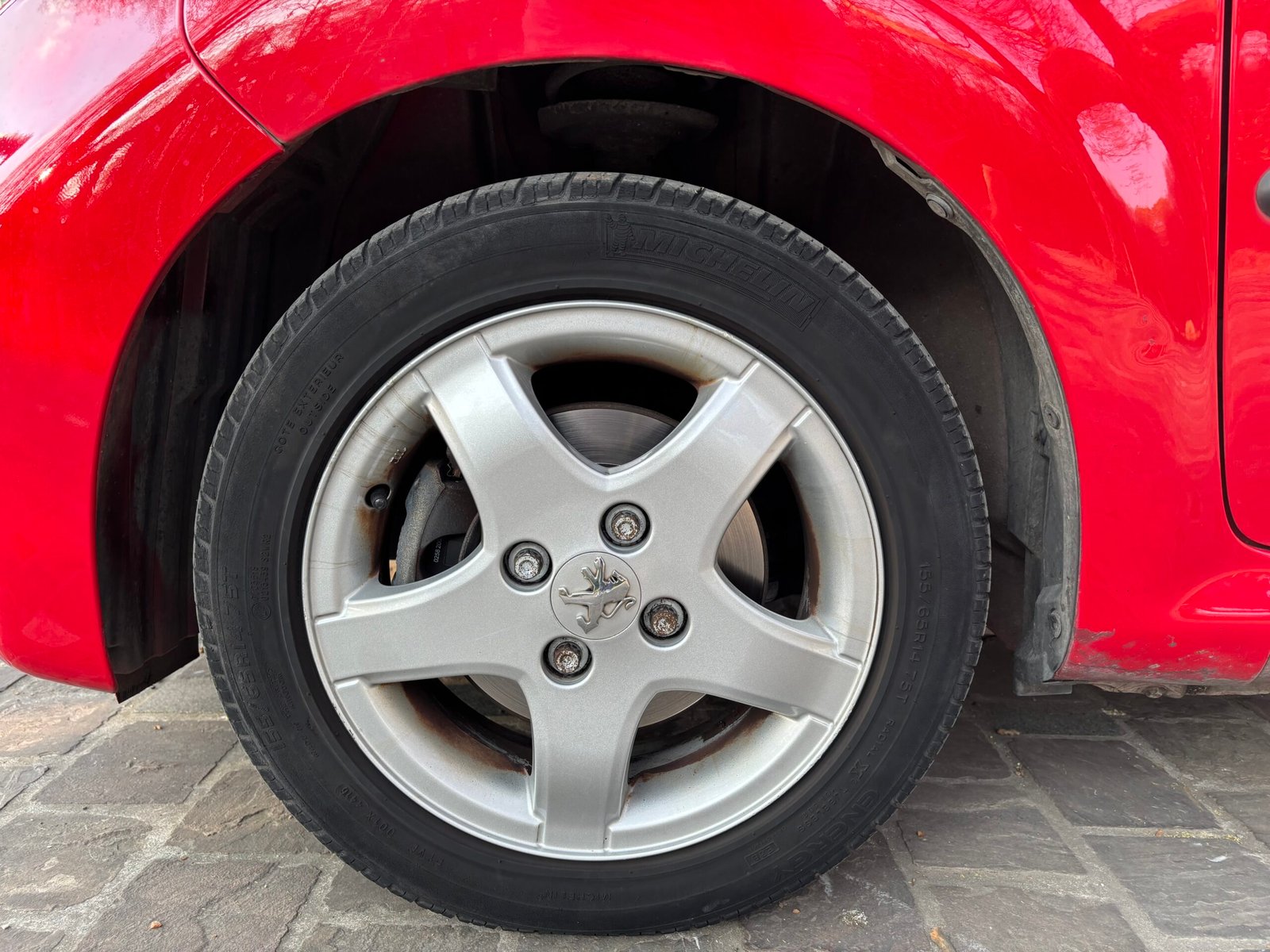 PEUGEOT 107 1.0 68ch “Sportium”