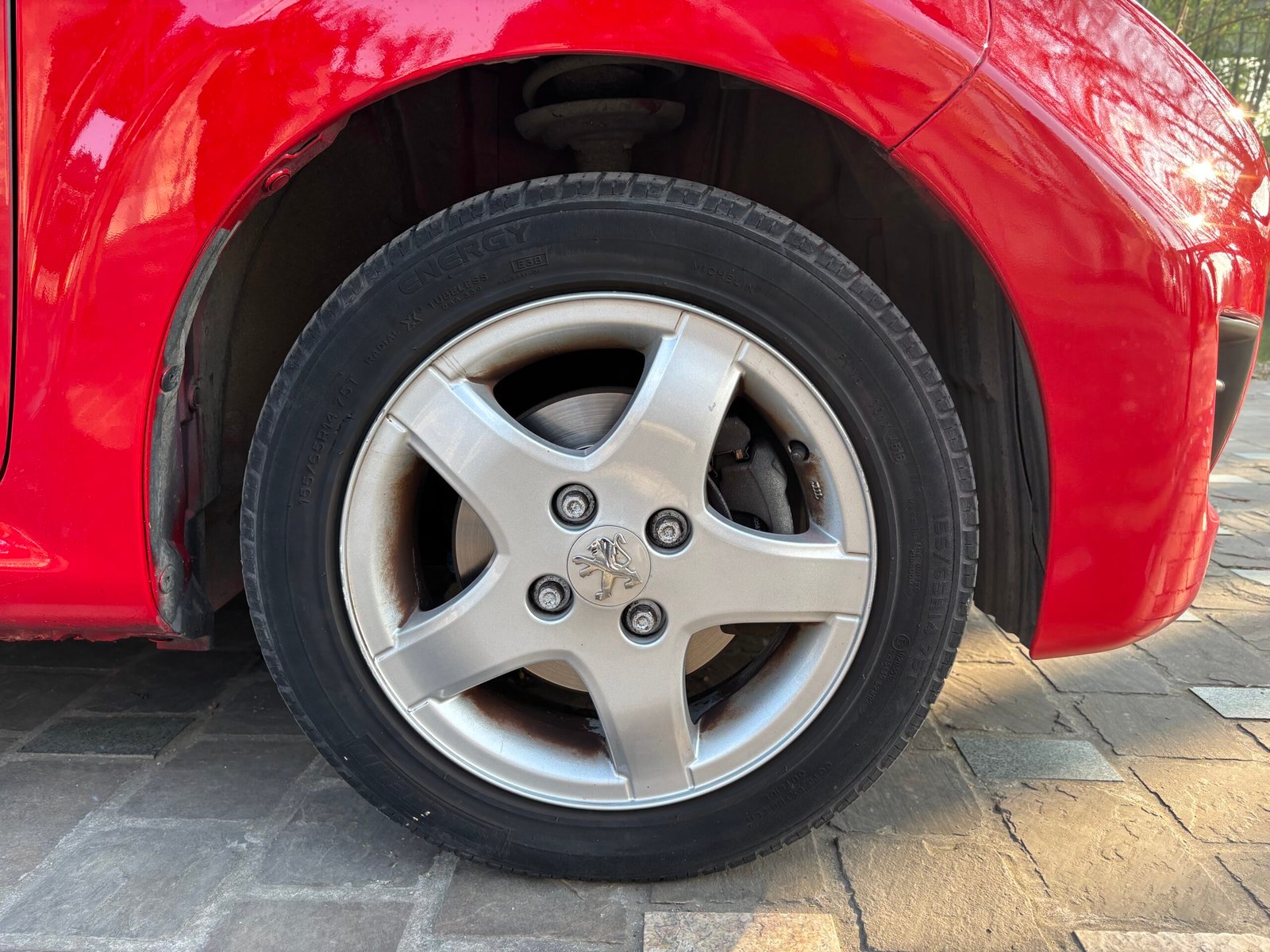 PEUGEOT 107 1.0 68ch “Sportium”