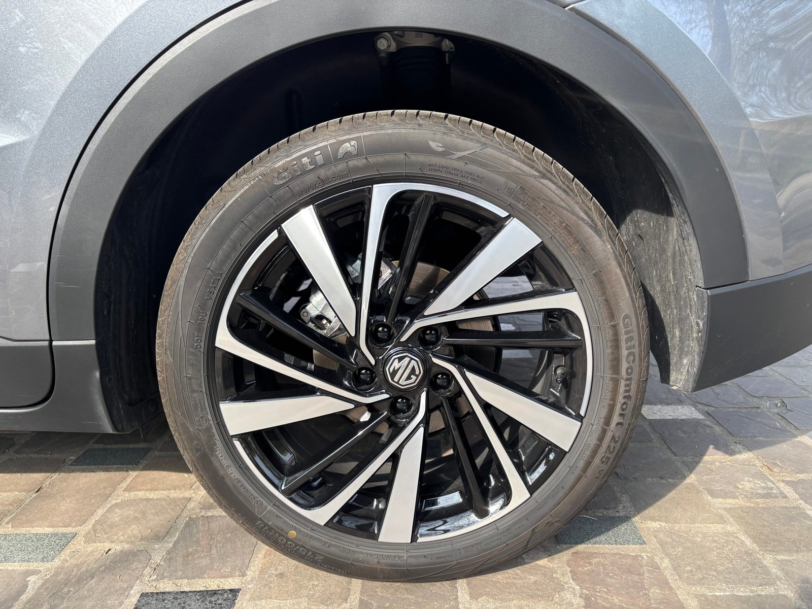 MG ZS+ 1.5 Hybrid+ 197ch “Confort”