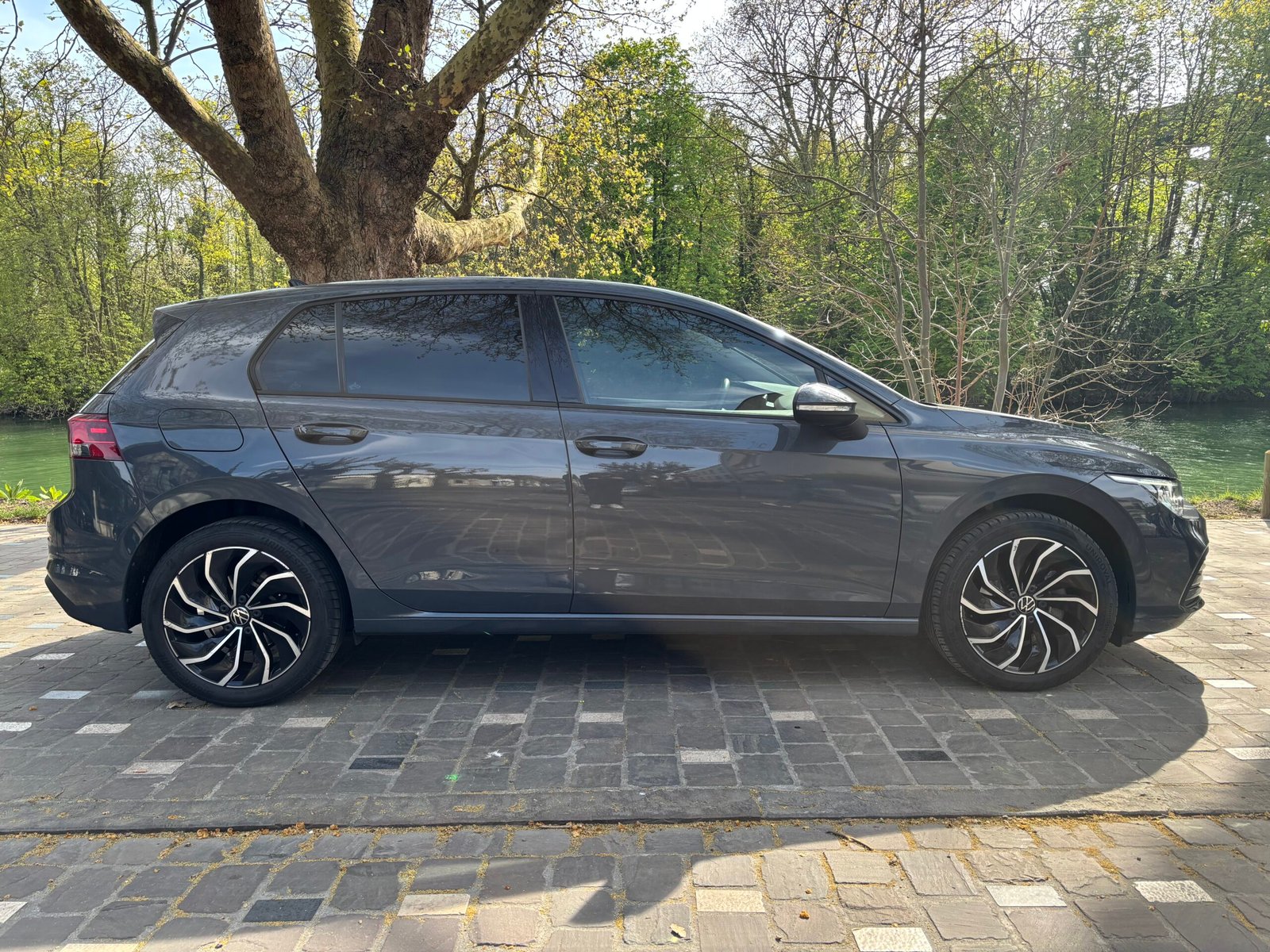 VOLKSWAGEN Golf VIII 1.5 TSi 131ch “Life business first”