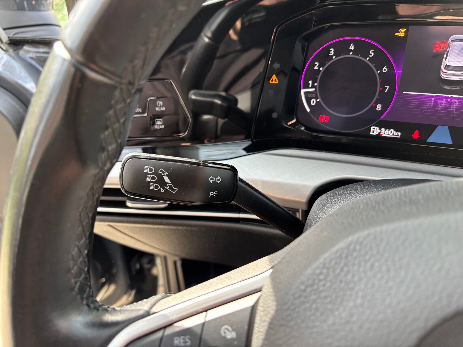 VOLKSWAGEN Golf VIII 1.5 TSi 131ch “Life business first”