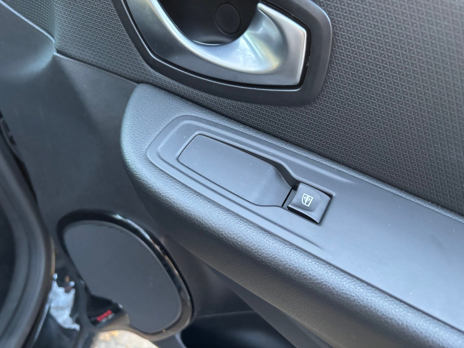 RENAULT Clio IV Phase 2 0.9 TCe 90ch “Intens”