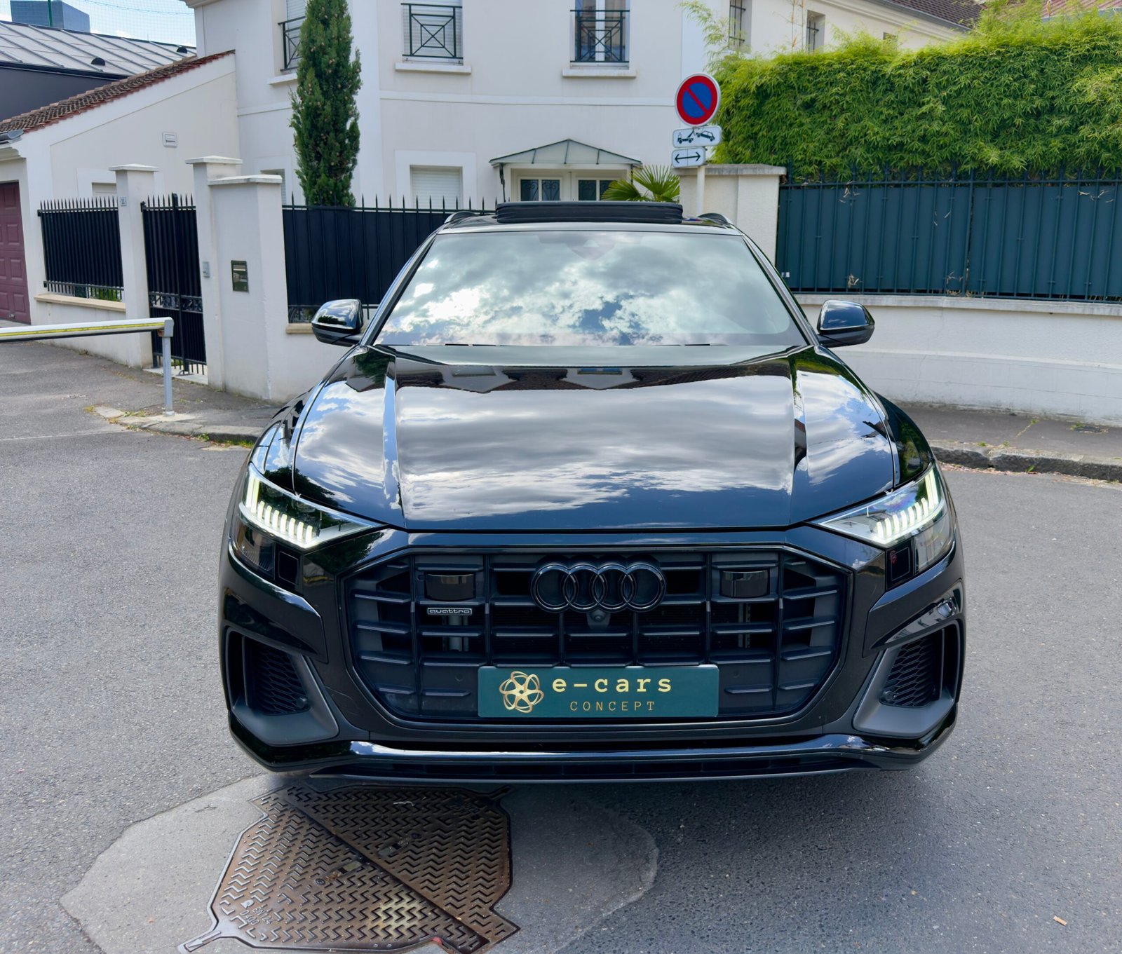 Description du Audi Q8  60 TFSI compétition  tiptronic 8 462 cv