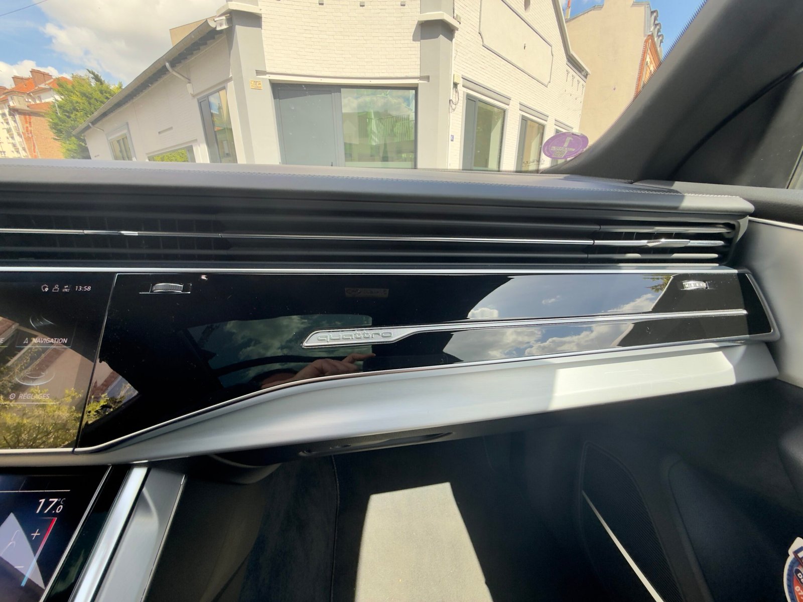 Description du Audi Q8  60 TFSI compétition  tiptronic 8 462 cv