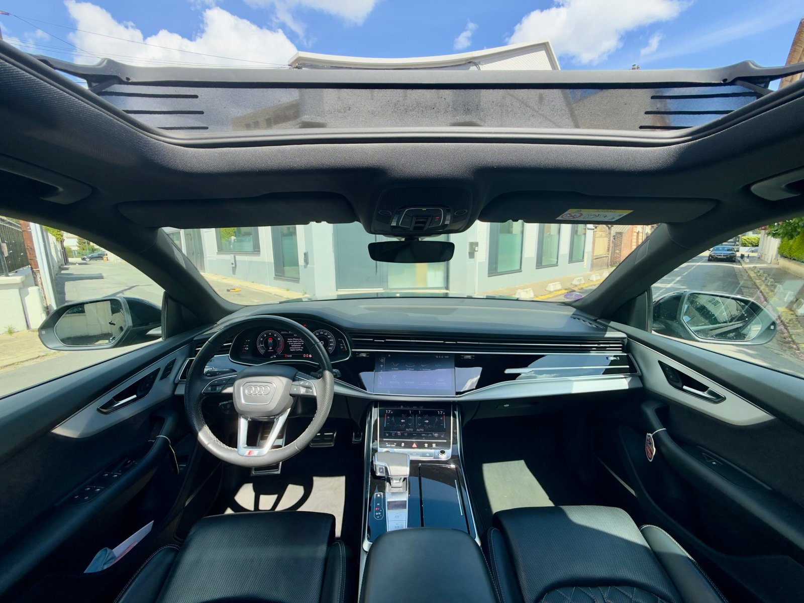 Description du Audi Q8  60 TFSI compétition  tiptronic 8 462 cv