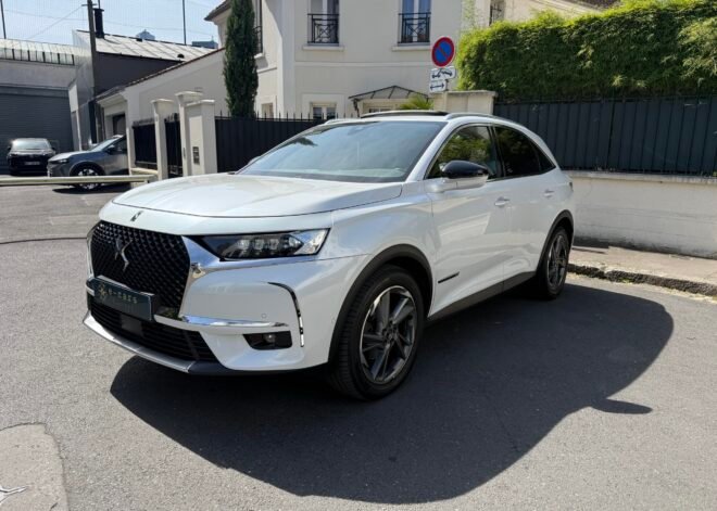 DS7 Crossback finition Opéra 1.6 THP 225 cv Boite auto