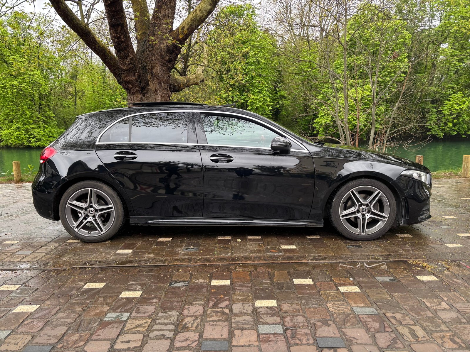 MERCEDES-BENZ Classe A 180 d 1.5 116ch “AMG Line”