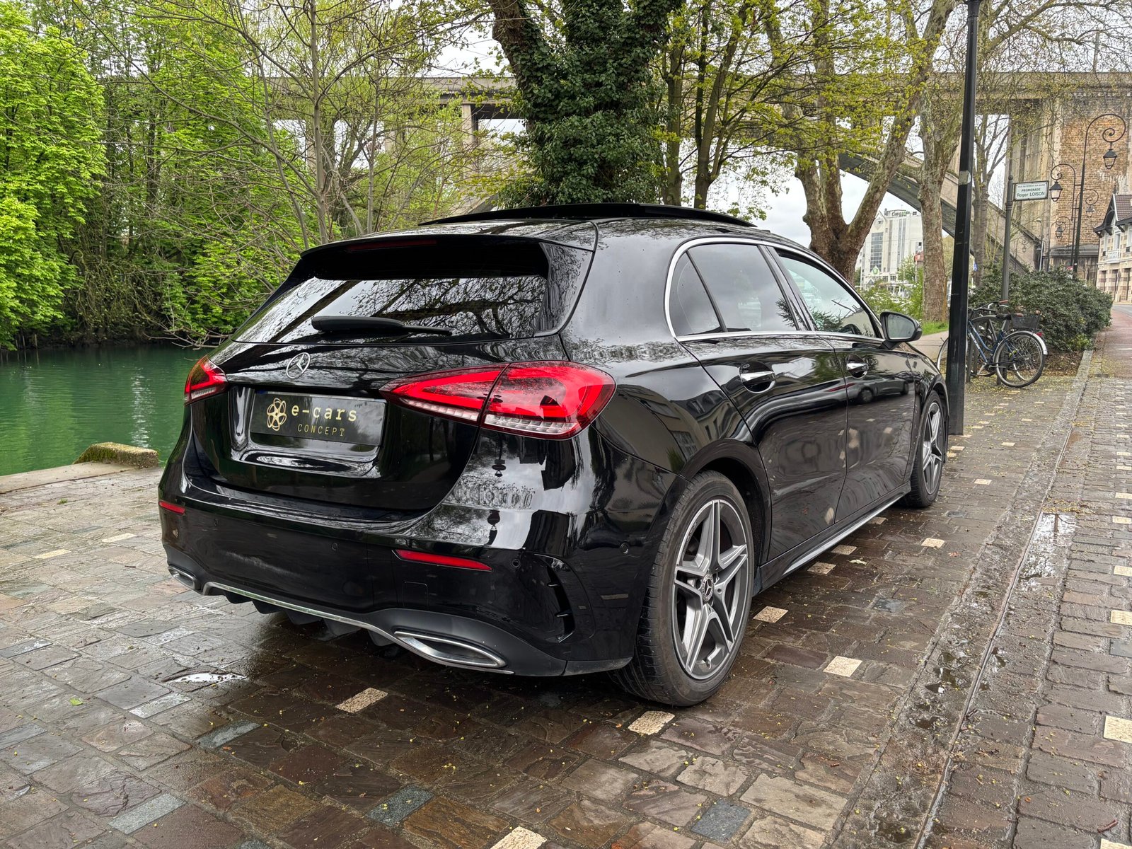 MERCEDES-BENZ Classe A 180 d 1.5 116ch “AMG Line”