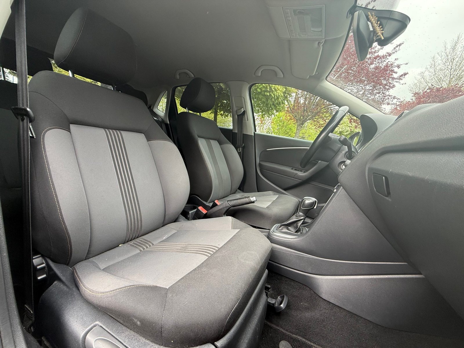 VOLKSWAGEN Polo V 5 portes Phase 2 1.4 TDI 12V BlueMotion DSG7 90 cv Allstar Boîte auto