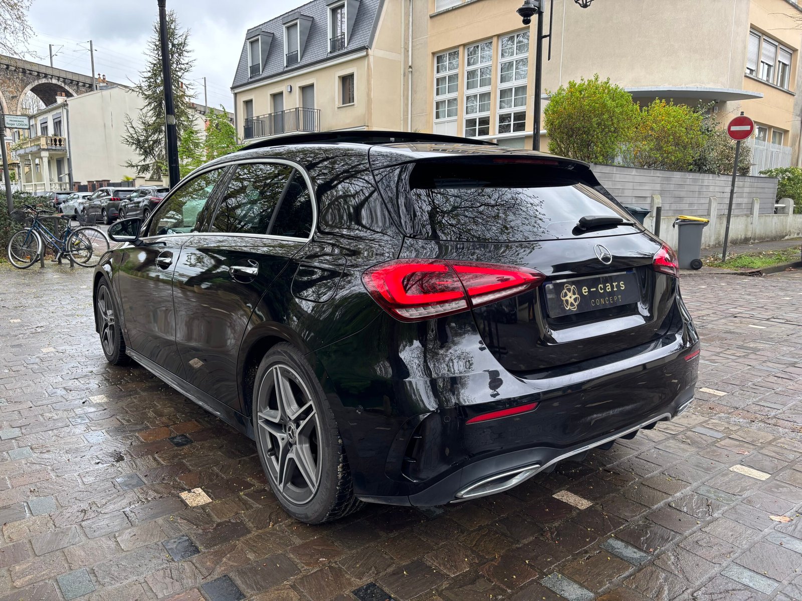 MERCEDES-BENZ Classe A 180 d 1.5 116ch “AMG Line”