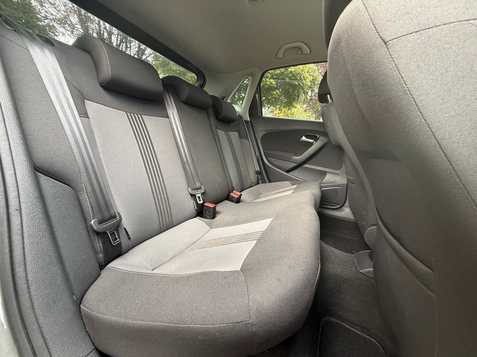 VOLKSWAGEN Polo V 5 portes Phase 2 1.4 TDI 12V BlueMotion DSG7 90 cv Allstar Boîte auto