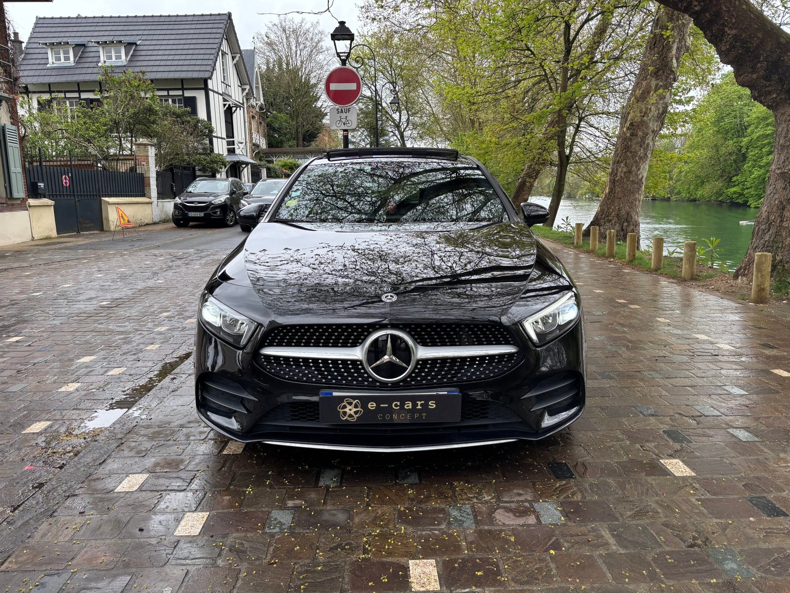 MERCEDES-BENZ Classe A 180 d 1.5 116ch “AMG Line”