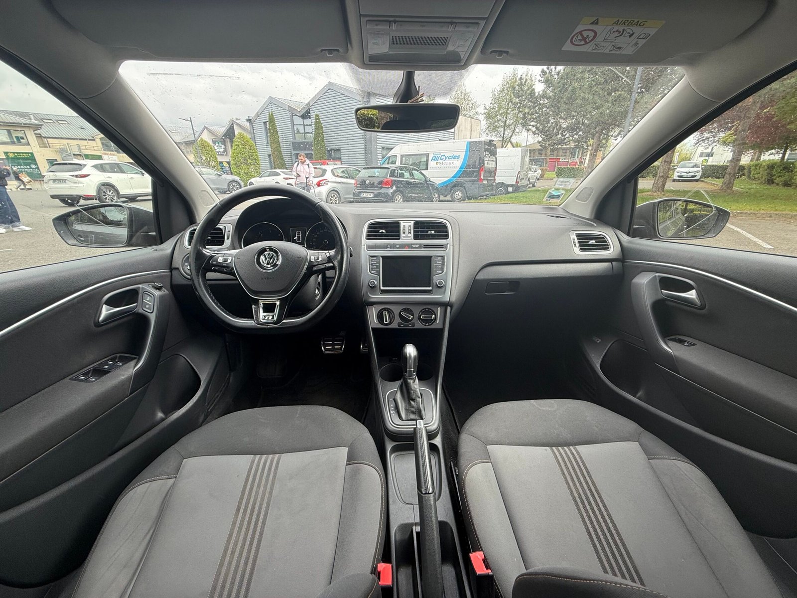 VOLKSWAGEN Polo V 5 portes Phase 2 1.4 TDI 12V BlueMotion DSG7 90 cv Allstar Boîte auto