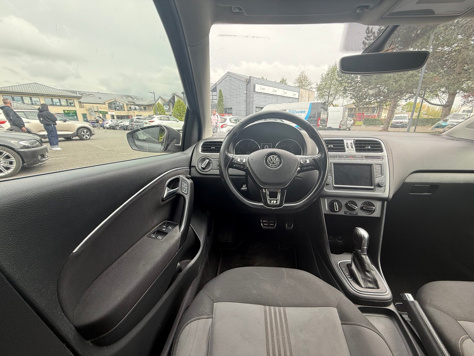 VOLKSWAGEN Polo V 5 portes Phase 2 1.4 TDI 12V BlueMotion DSG7 90 cv Allstar Boîte auto