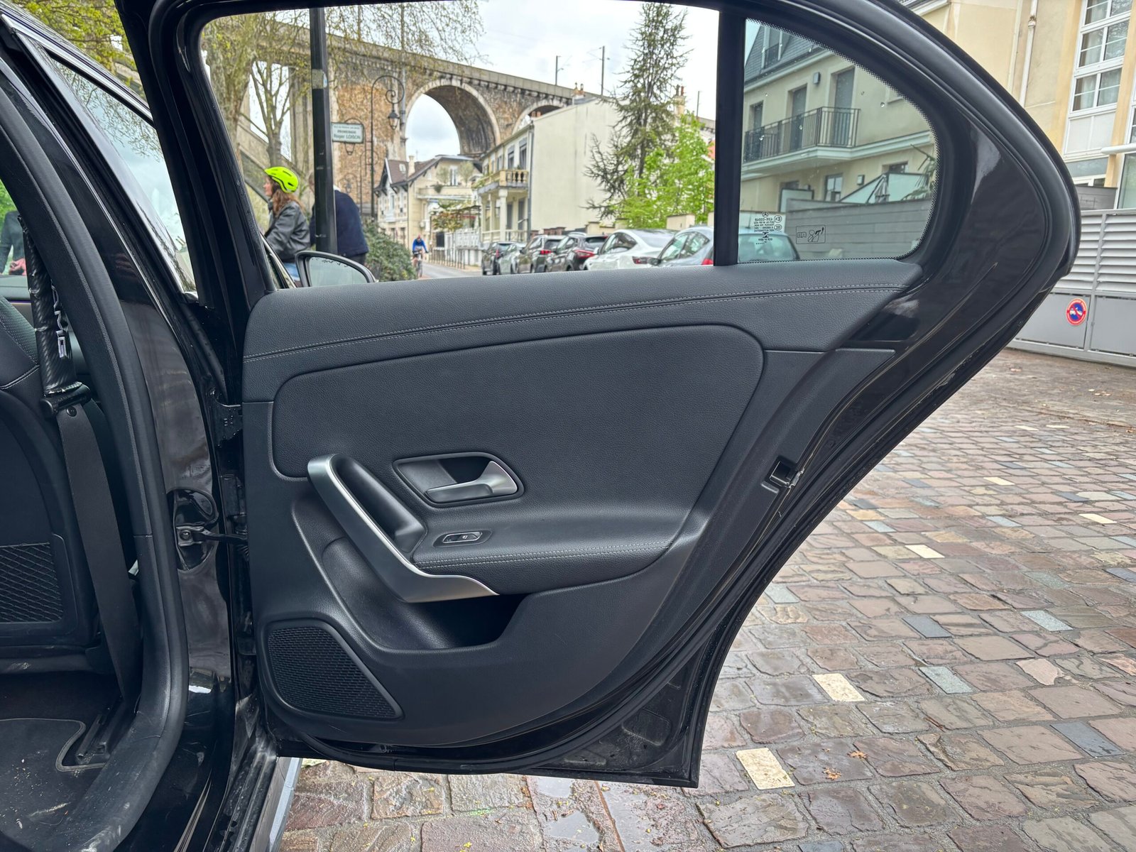 MERCEDES-BENZ Classe A 180 d 1.5 116ch “AMG Line”