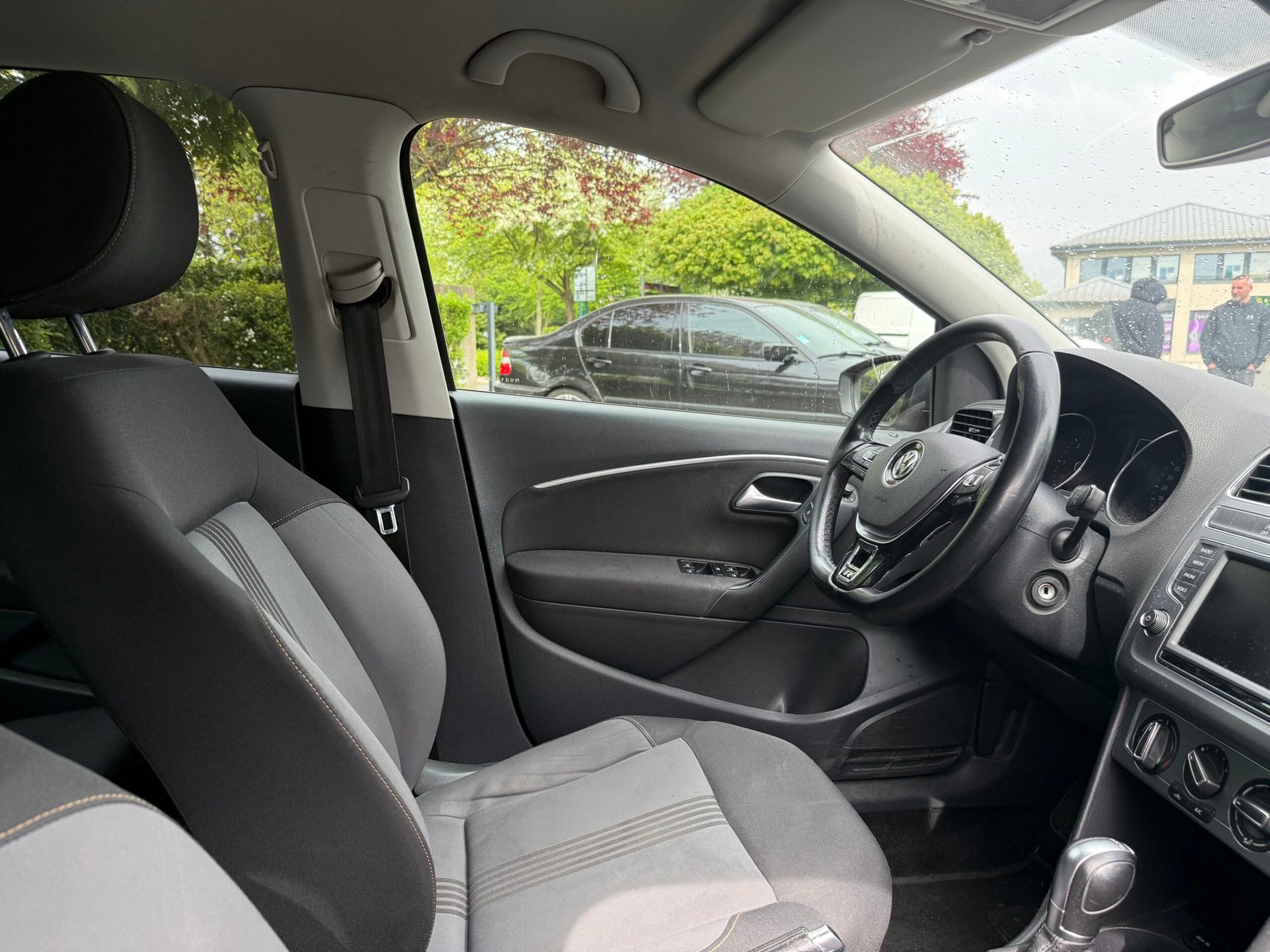 VOLKSWAGEN Polo V 5 portes Phase 2 1.4 TDI 12V BlueMotion DSG7 90 cv Allstar Boîte auto