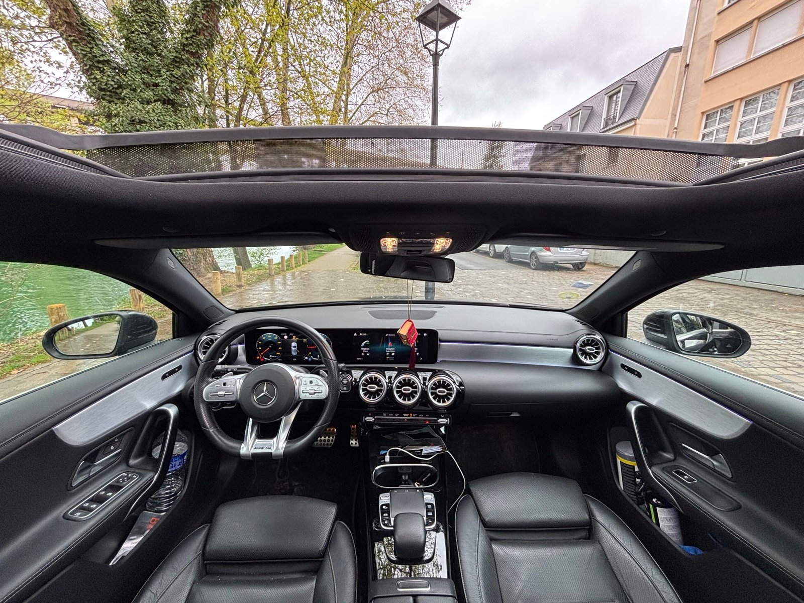 MERCEDES-BENZ Classe A 180 d 1.5 116ch “AMG Line”