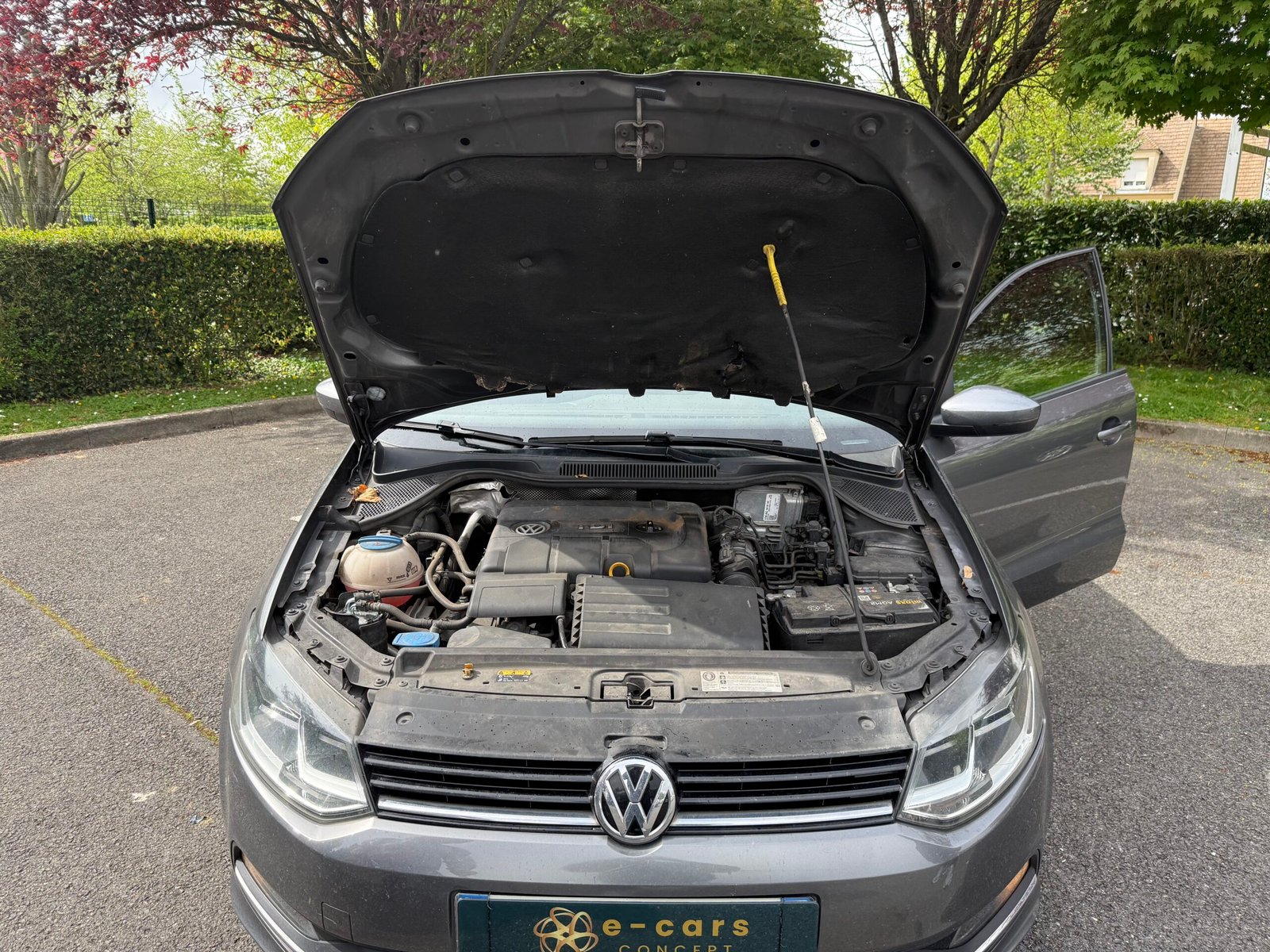 VOLKSWAGEN Polo V 5 portes Phase 2 1.4 TDI 12V BlueMotion DSG7 90 cv Allstar Boîte auto