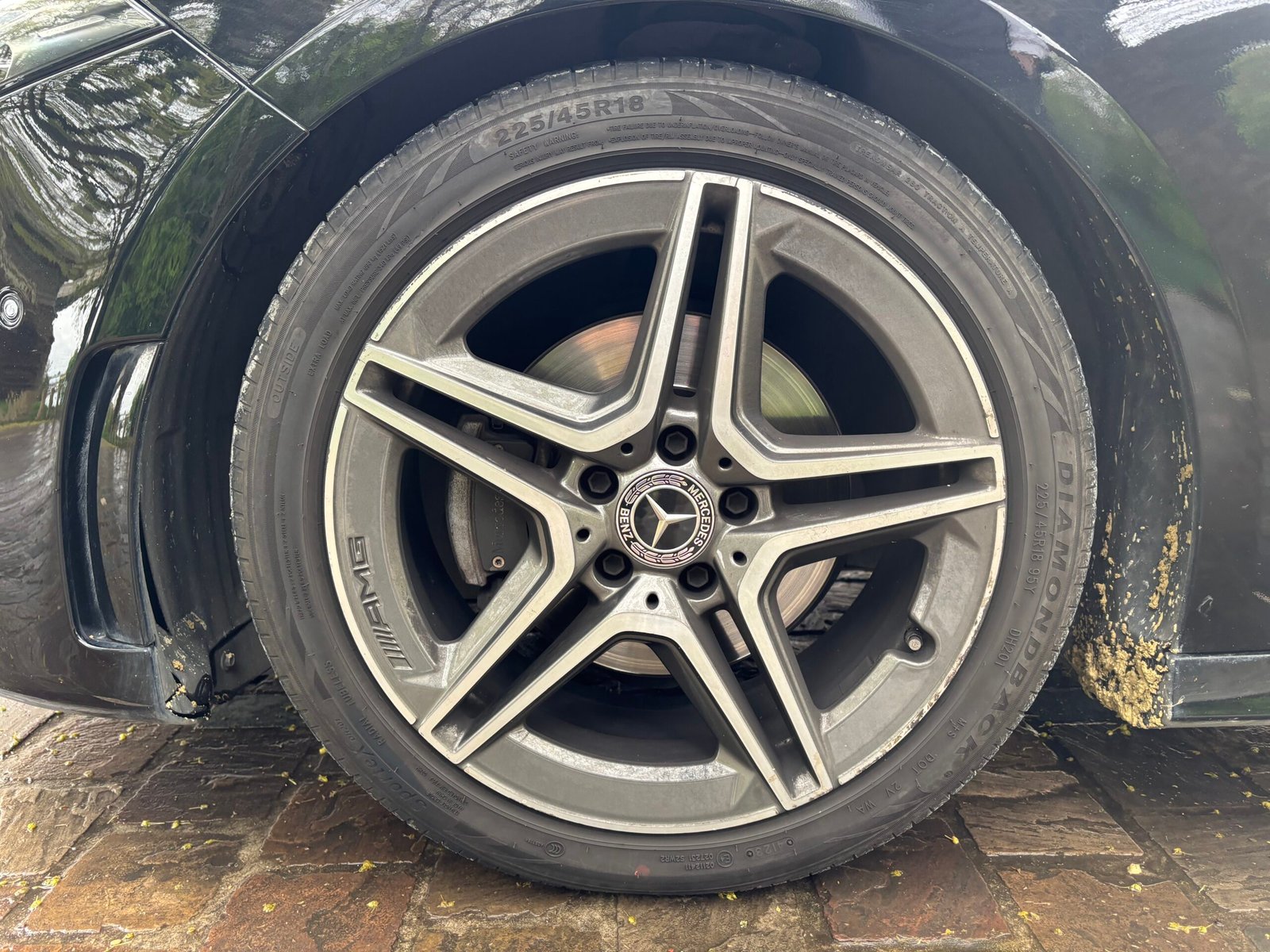 MERCEDES-BENZ Classe A 180 d 1.5 116ch “AMG Line”