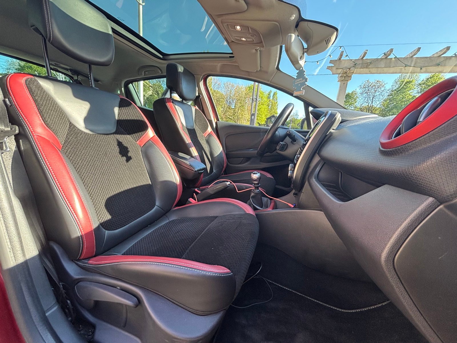 RENAULT Clio IV 1.2 TCe 118ch “Energy intens”