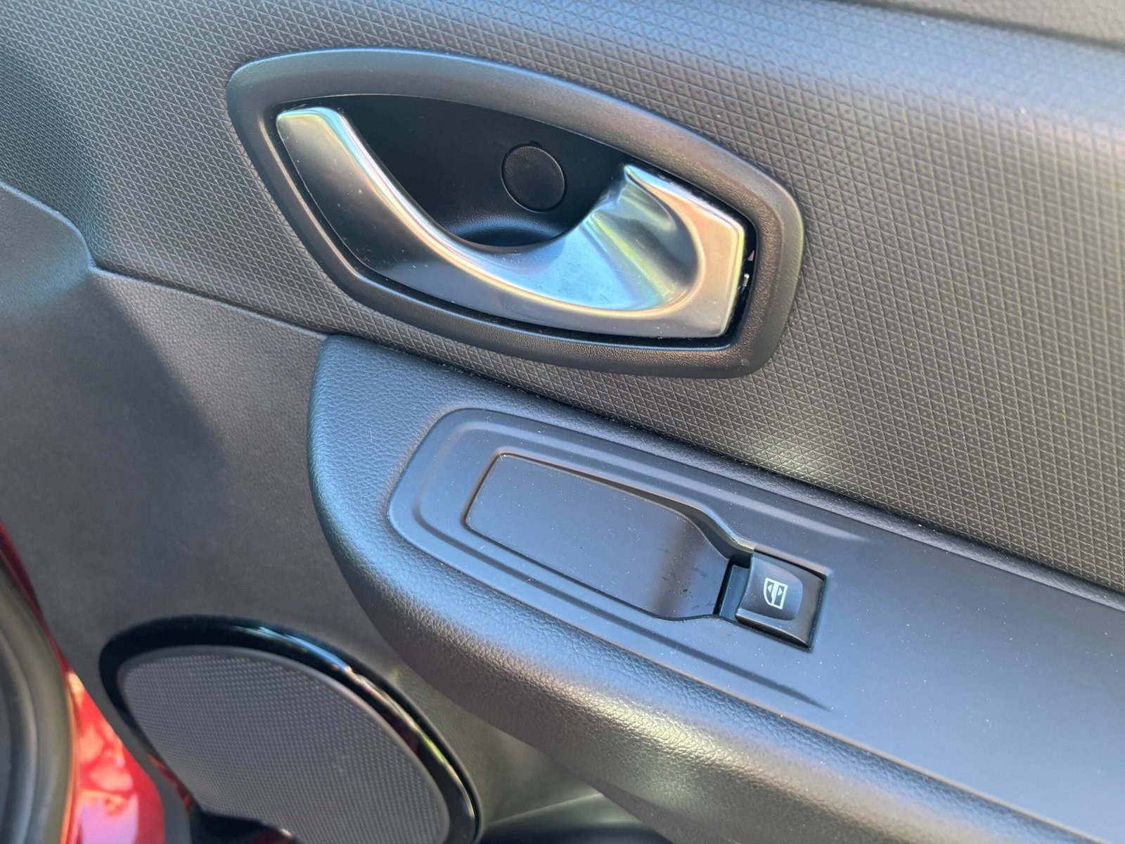 RENAULT Clio IV 1.2 TCe 118ch “Energy intens”